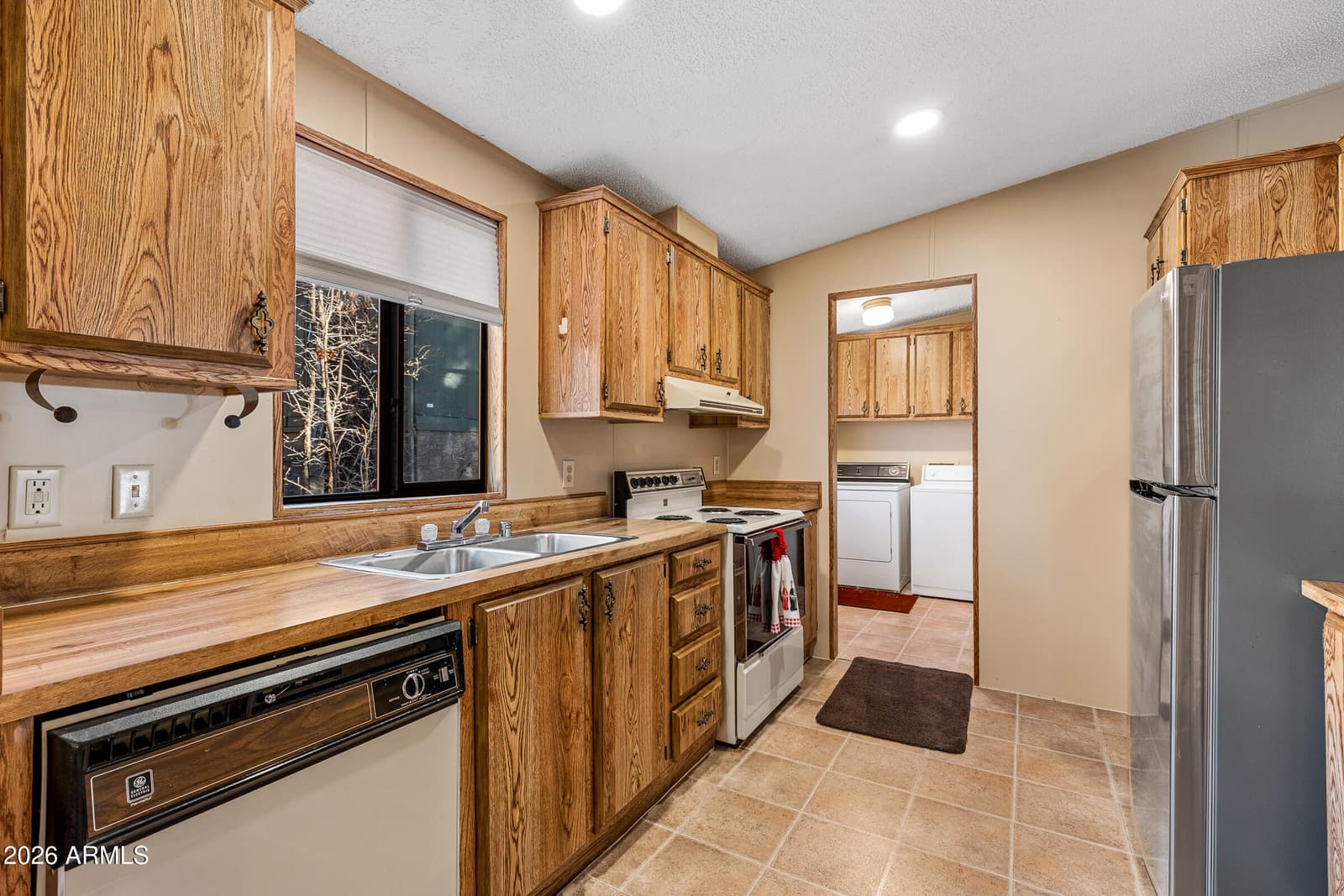 17175 S Acoma Place, Munds Park, AZ 86017 — photo 11 of 29
