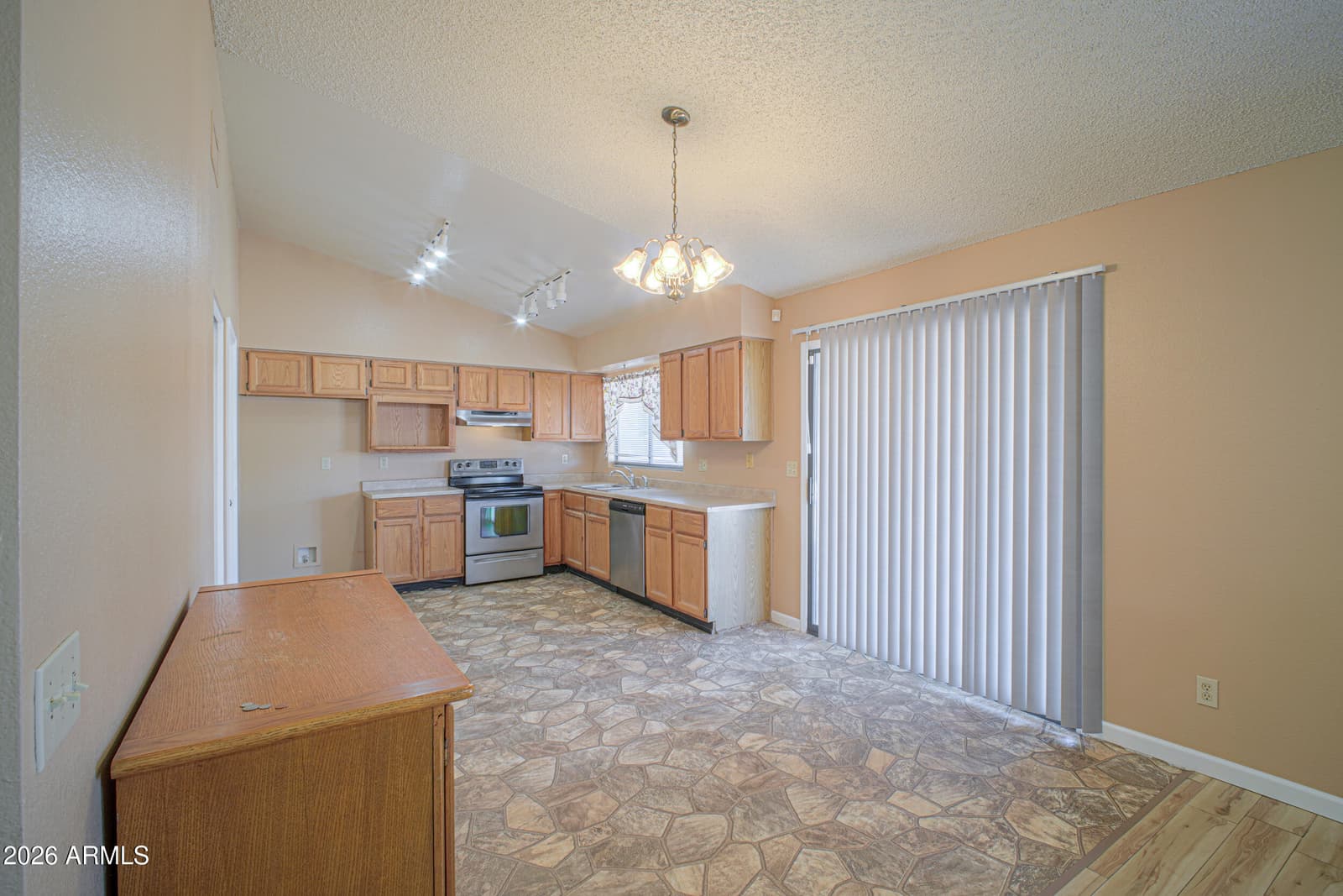 420 E Duke Drive, Casa Grande, AZ 85122 — photo 9 of 30