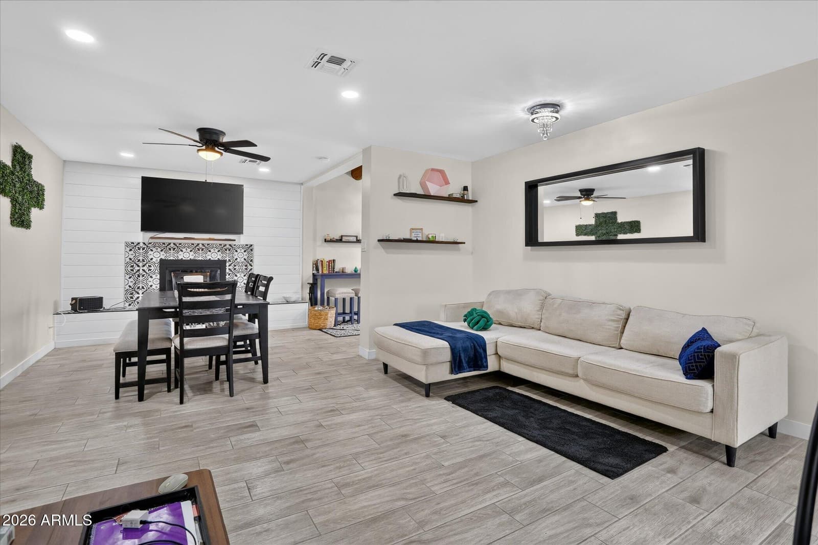 2334 W Augusta Avenue, Phoenix, AZ 85021 — photo 10 of 54