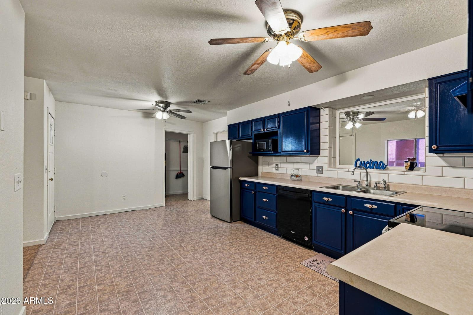 10577 W Fernando Drive, Arizona City, AZ 85123 — photo 21 of 47