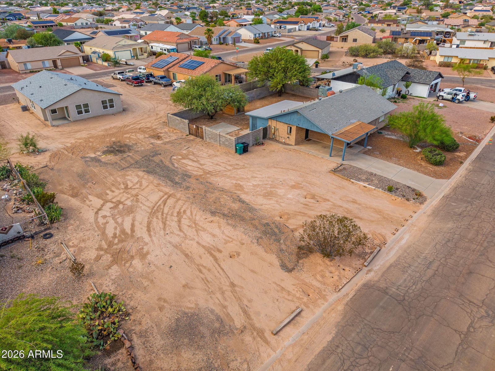 10577 W Fernando Drive, Arizona City, AZ 85123 — photo 4 of 47