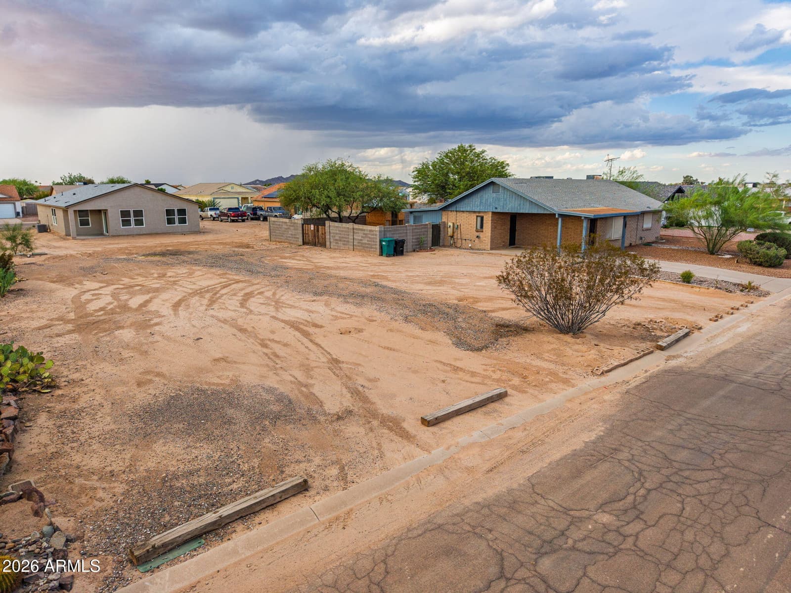 10577 W Fernando Drive, Arizona City, AZ 85123 — photo 5 of 47