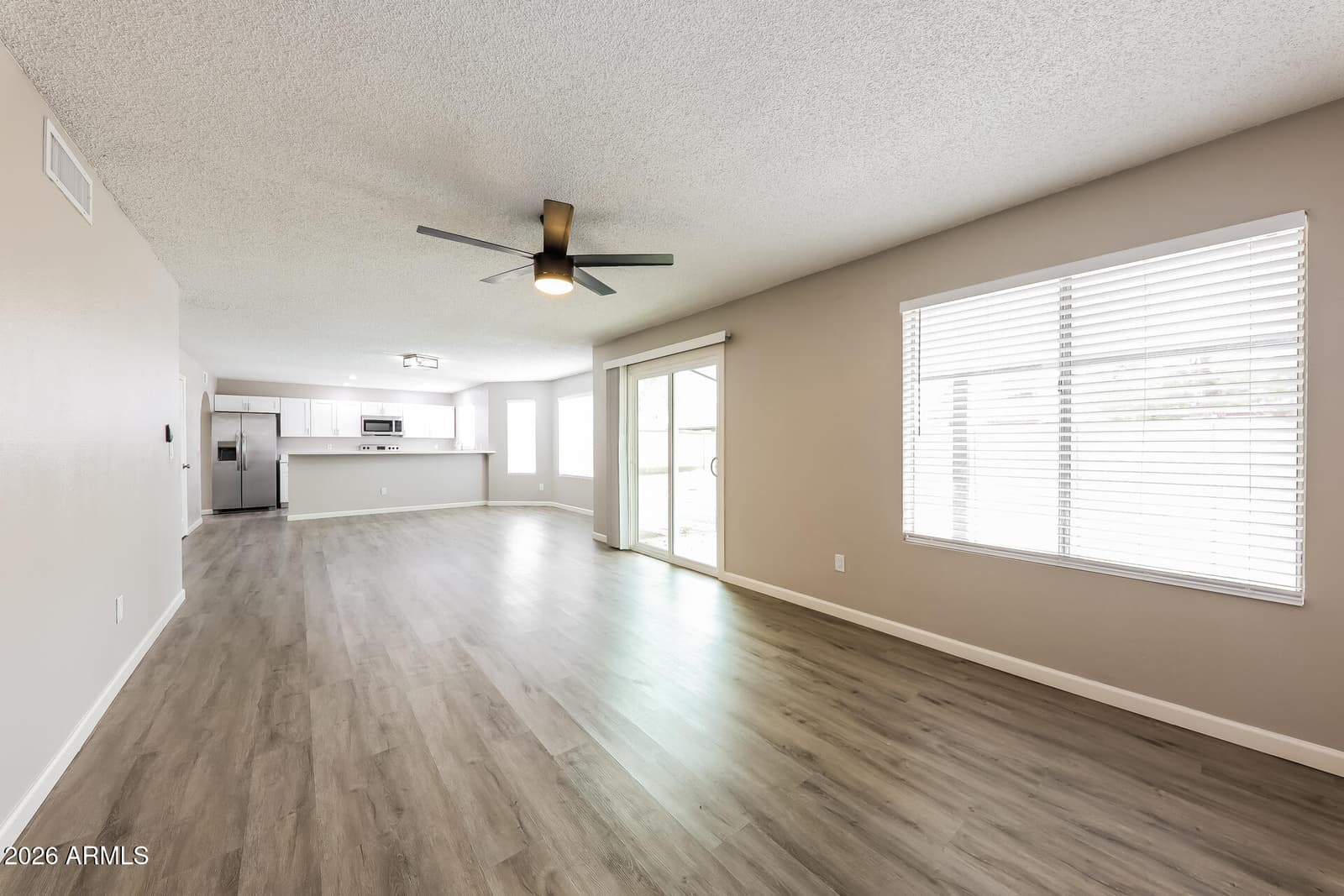 11317 N 92nd Avenue, Peoria, AZ 85345 — photo 8 of 23