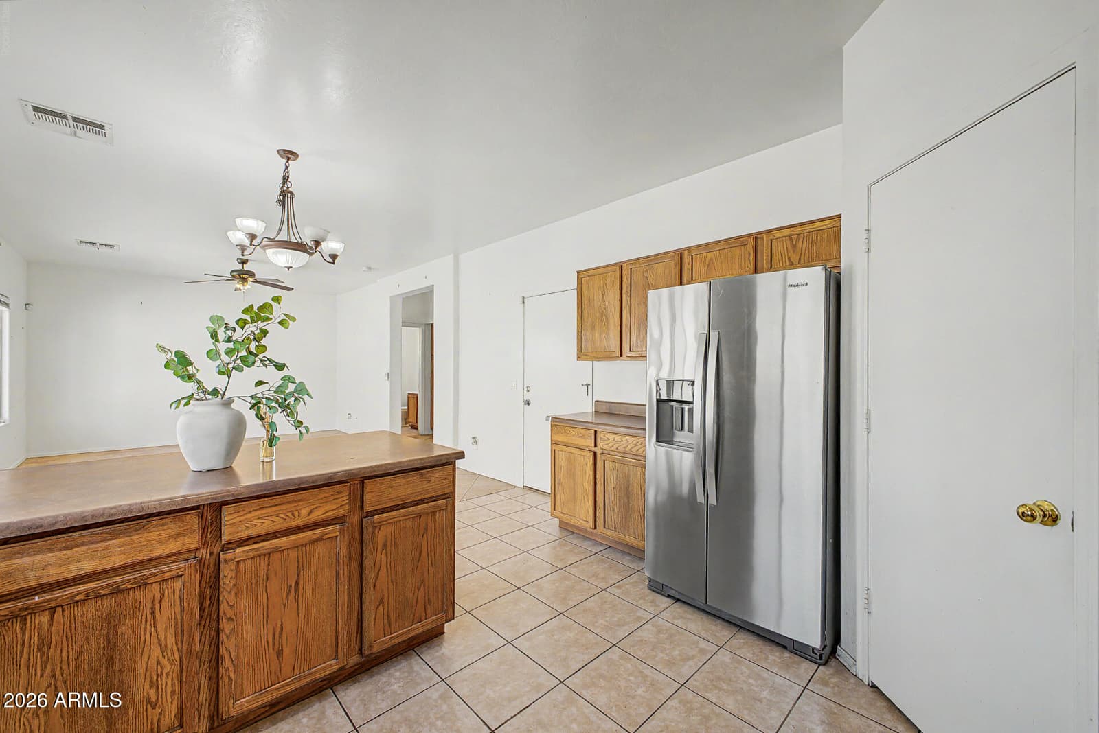 634 E Dekalb Lane, Phoenix, AZ 85040 — photo 11 of 30
