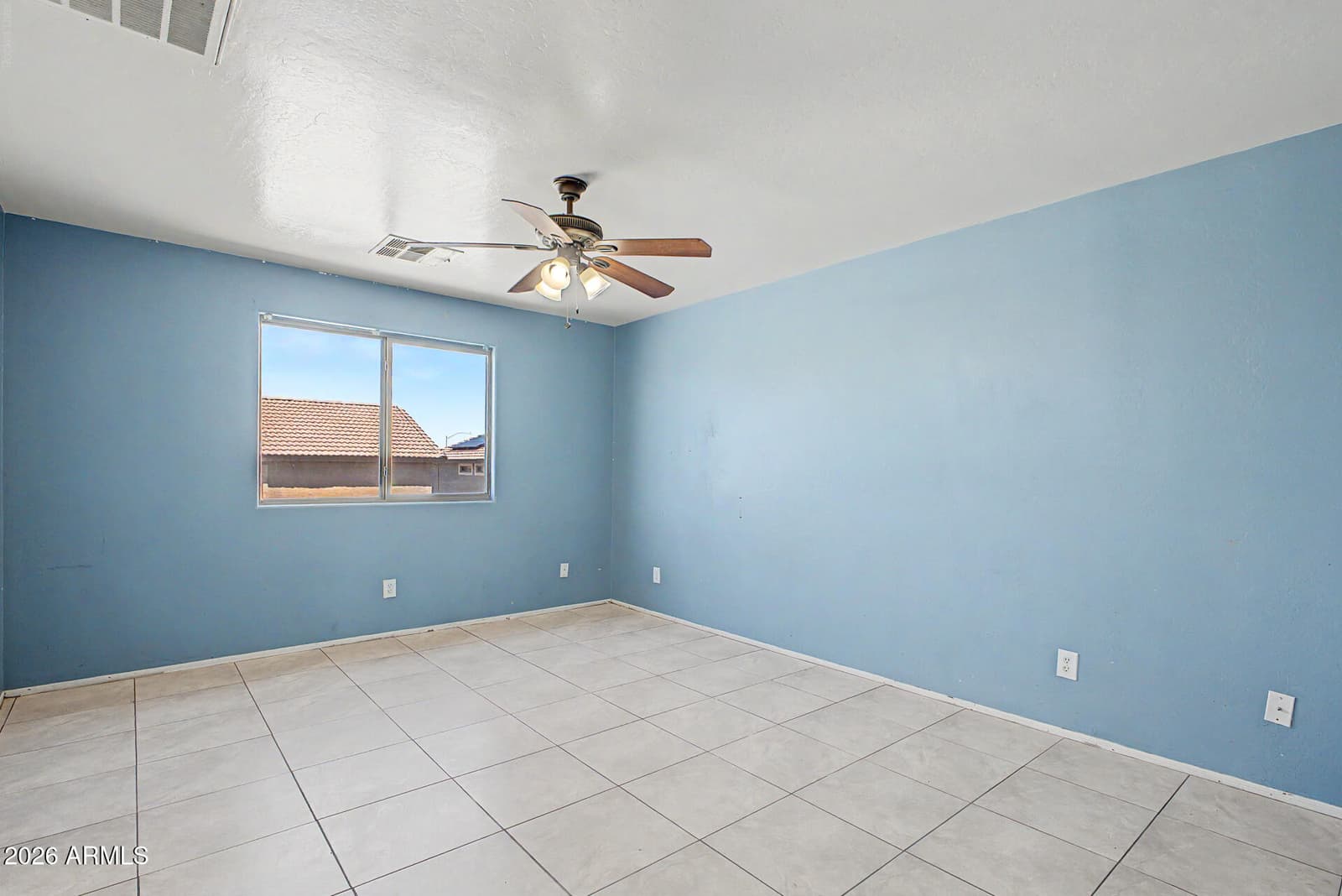 634 E Dekalb Lane, Phoenix, AZ 85040 — photo 14 of 30