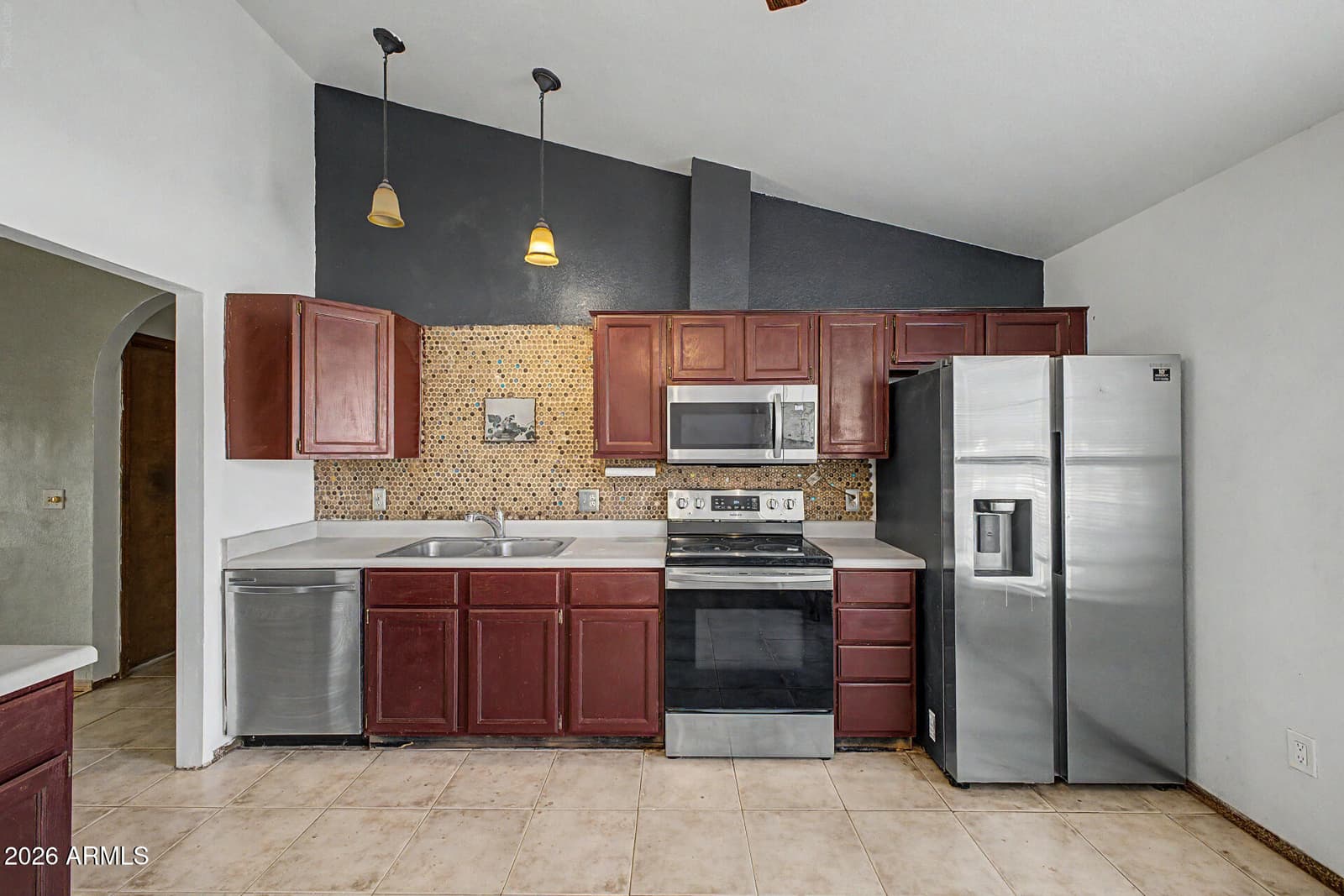 560 S 37th Street, Mesa, AZ 85206 — photo 7 of 20
