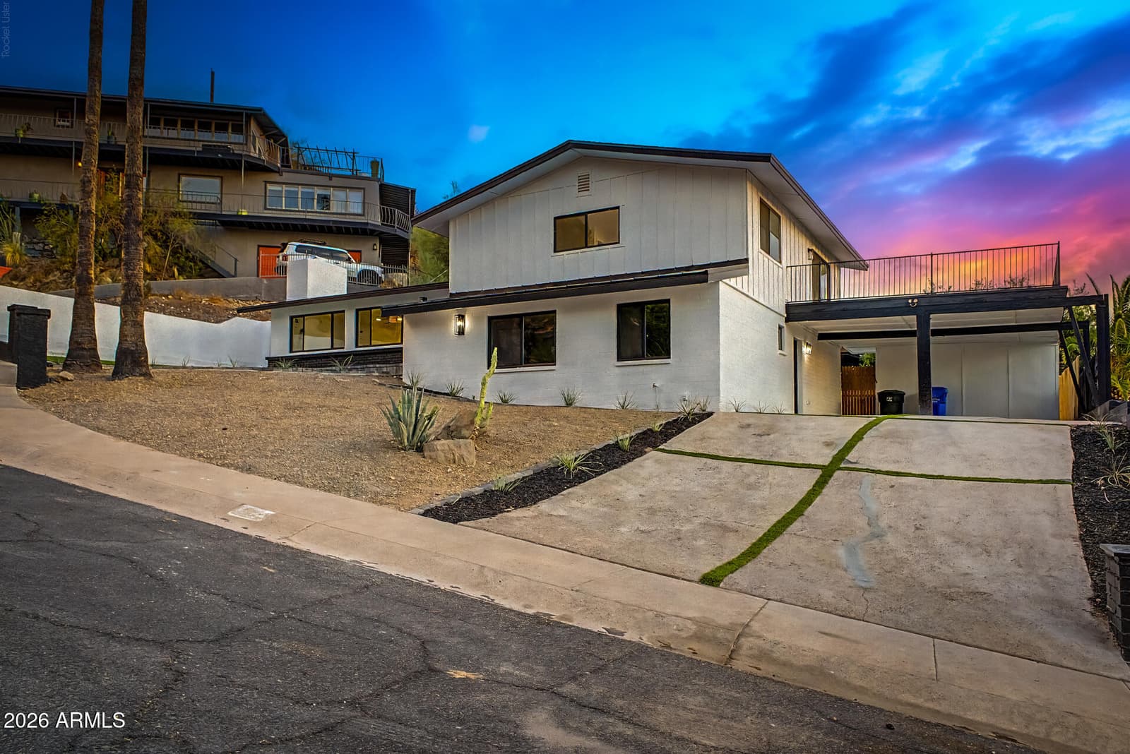 1315 E Echo Lane, Phoenix, AZ 85020 — photo 3 of 93