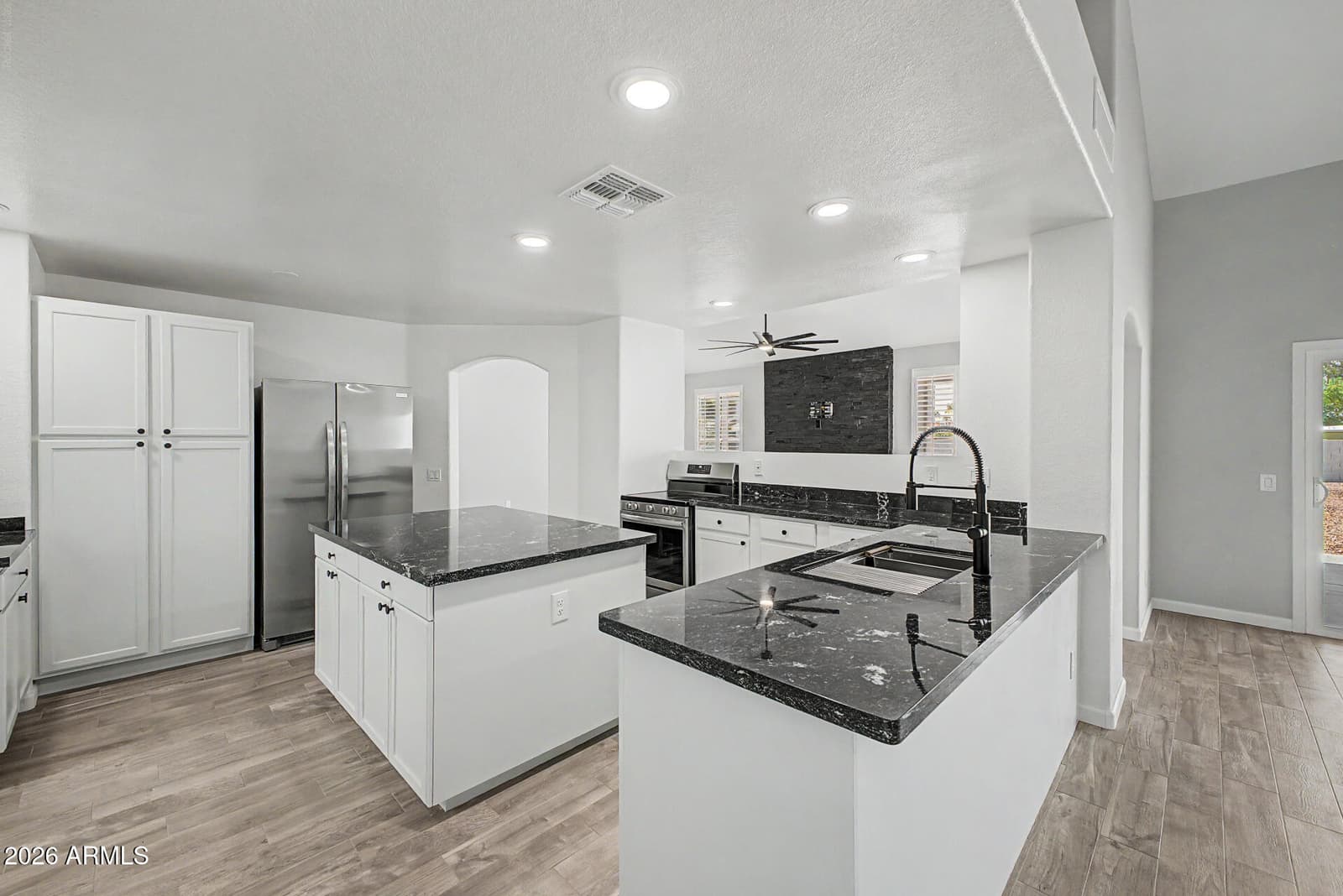 26052 S Glenburn Drive, Sun Lakes, AZ 85248 — photo 4 of 25