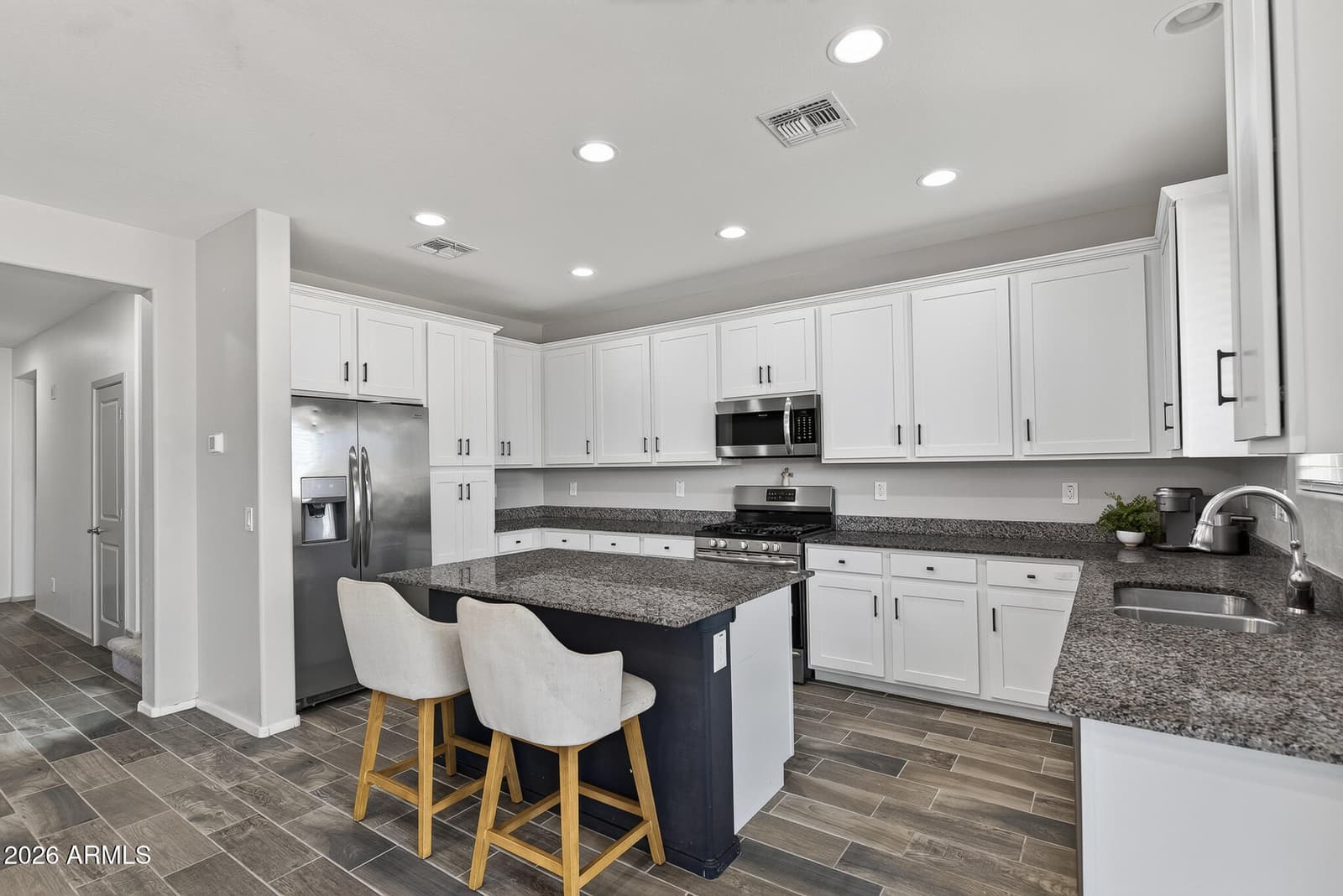 25190 N 143rd Lane, Surprise, AZ 85387 — photo 4 of 31