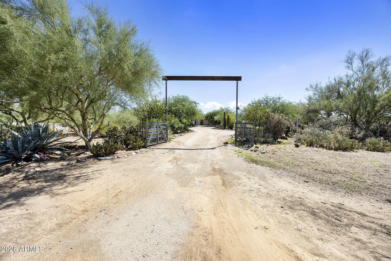 30129 N 56th Street, Cave Creek, AZ 85331 — photo 2 of 40
