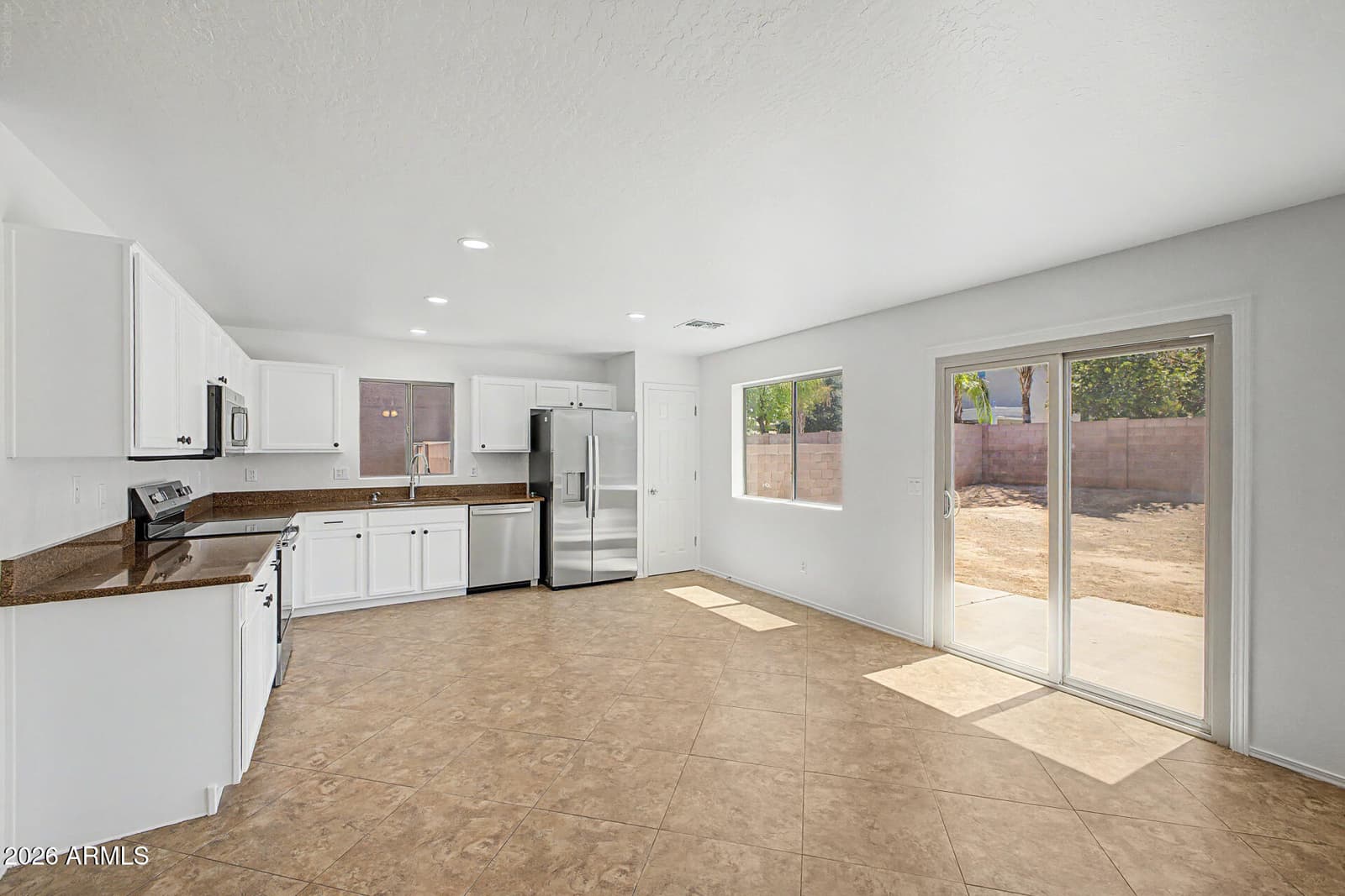 2297 W Silver Creek Lane, San Tan Valley, AZ 85144 — photo 12 of 40