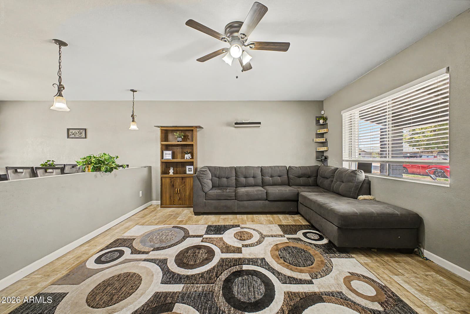 4218 N 82nd Drive, Phoenix, AZ 85033 — photo 7 of 36