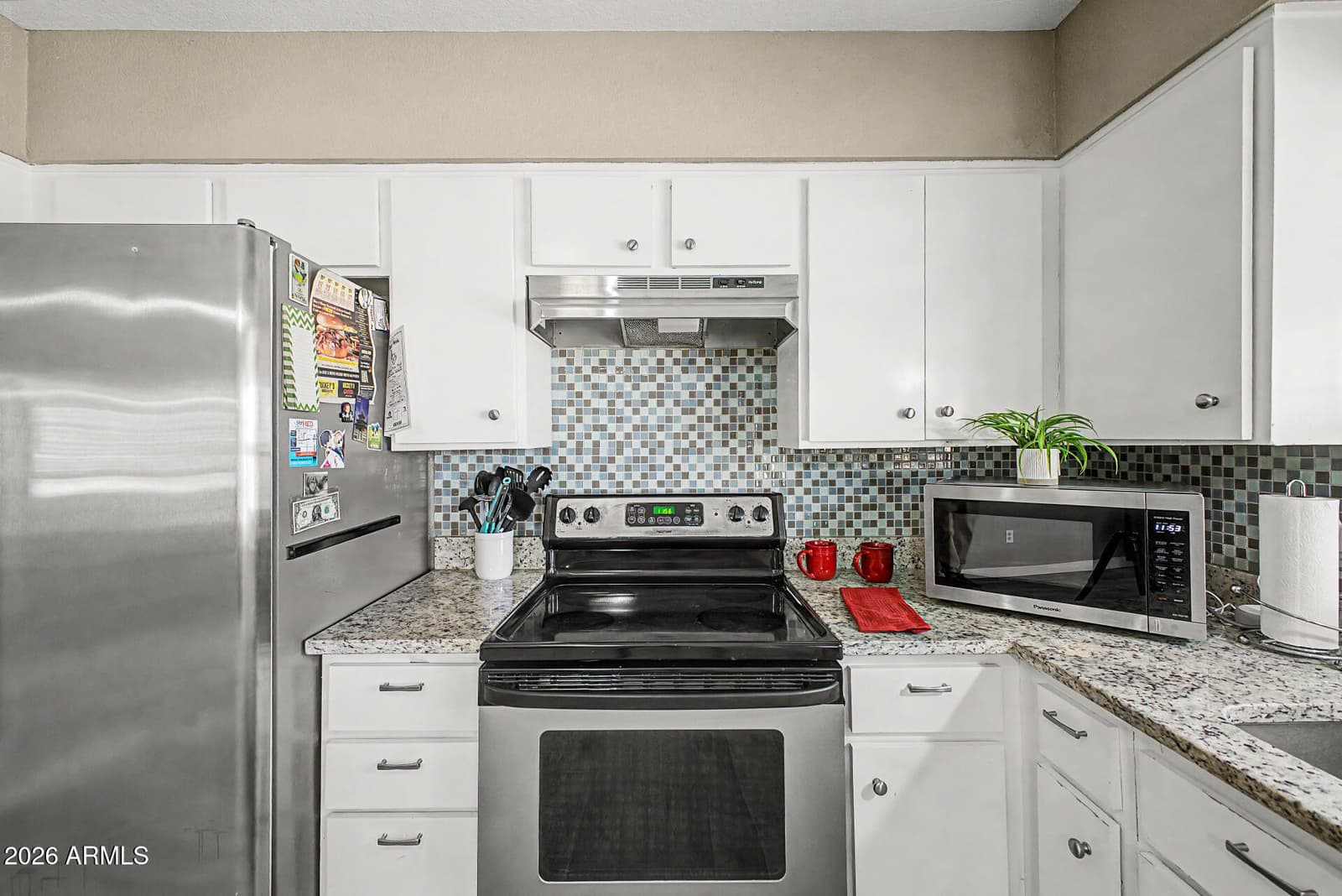 4218 N 82nd Drive, Phoenix, AZ 85033 — photo 13 of 36