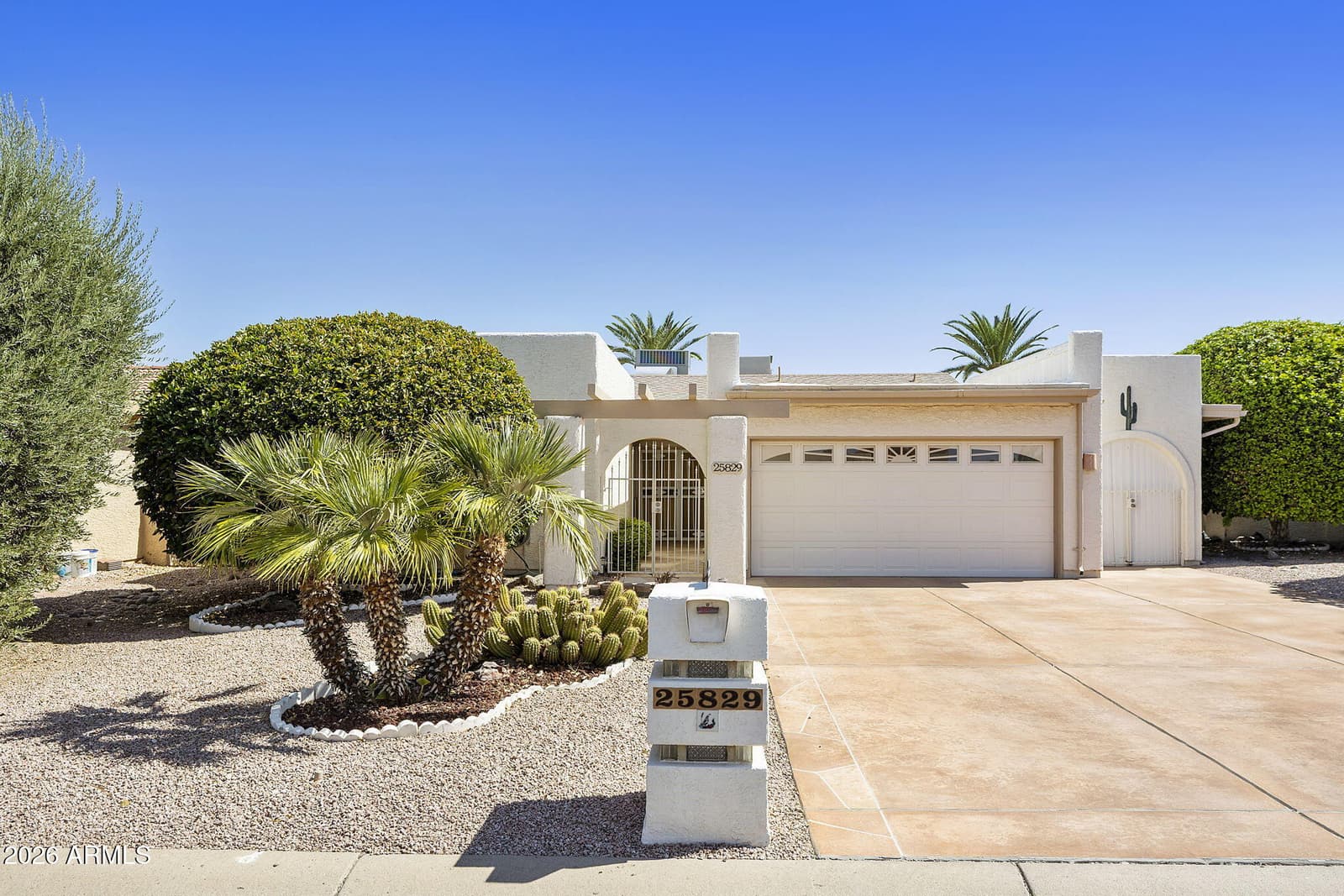 25829 S Howard Drive, Sun Lakes, AZ 85248 — photo 1 of 67