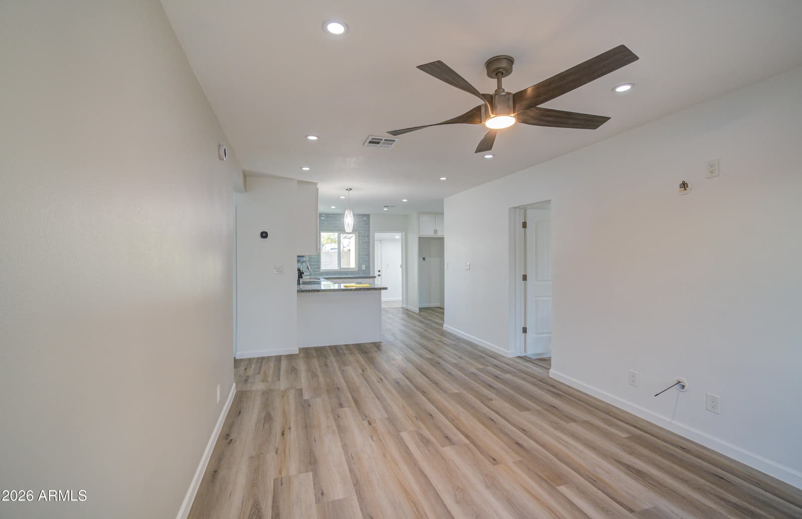 2030 W Monte Vista Road, Phoenix, AZ 85009 — photo 7 of 43