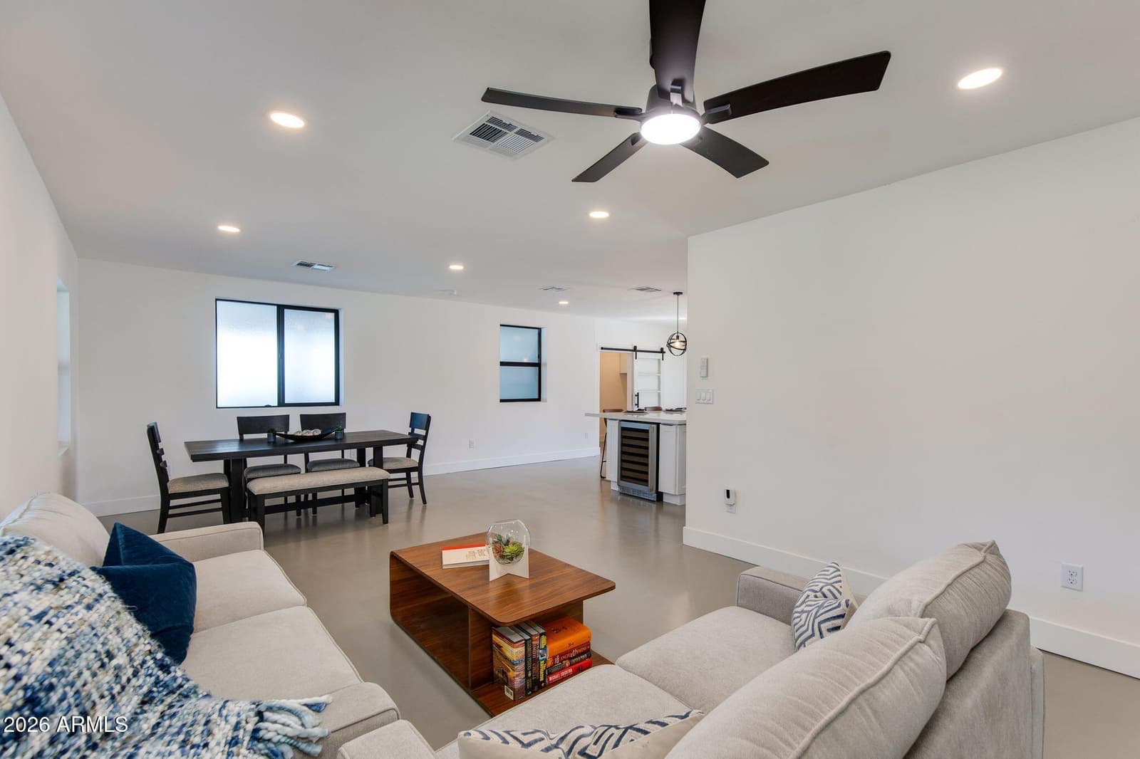 511 E Oregon Avenue, Phoenix, AZ 85012 — photo 3 of 21
