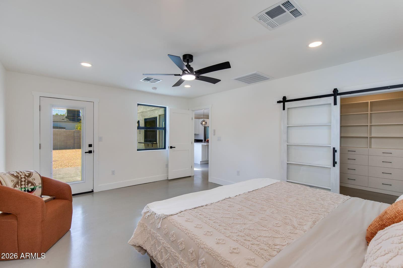 511 E Oregon Avenue, Phoenix, AZ 85012 — photo 8 of 21