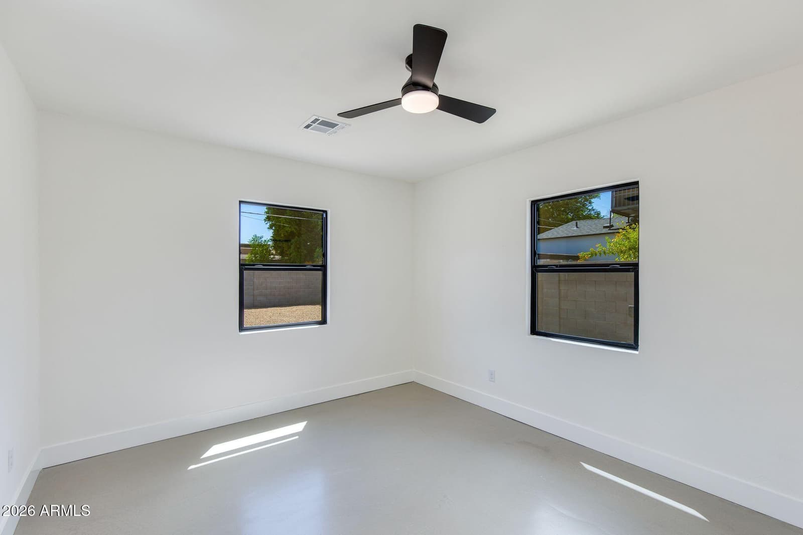 511 E Oregon Avenue, Phoenix, AZ 85012 — photo 14 of 21