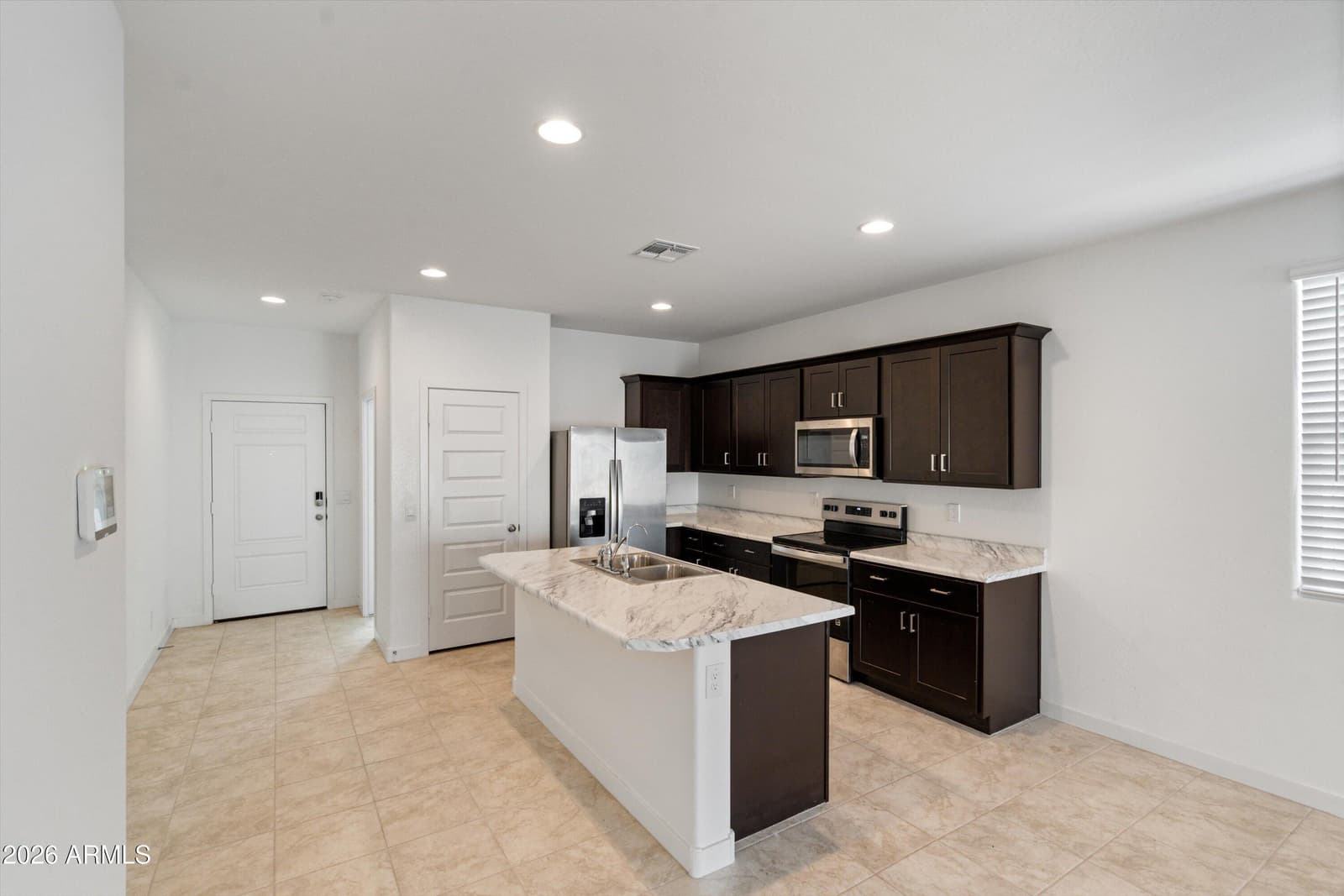 1373 S Vista Avenue, Florence, AZ 85132 — photo 11 of 36