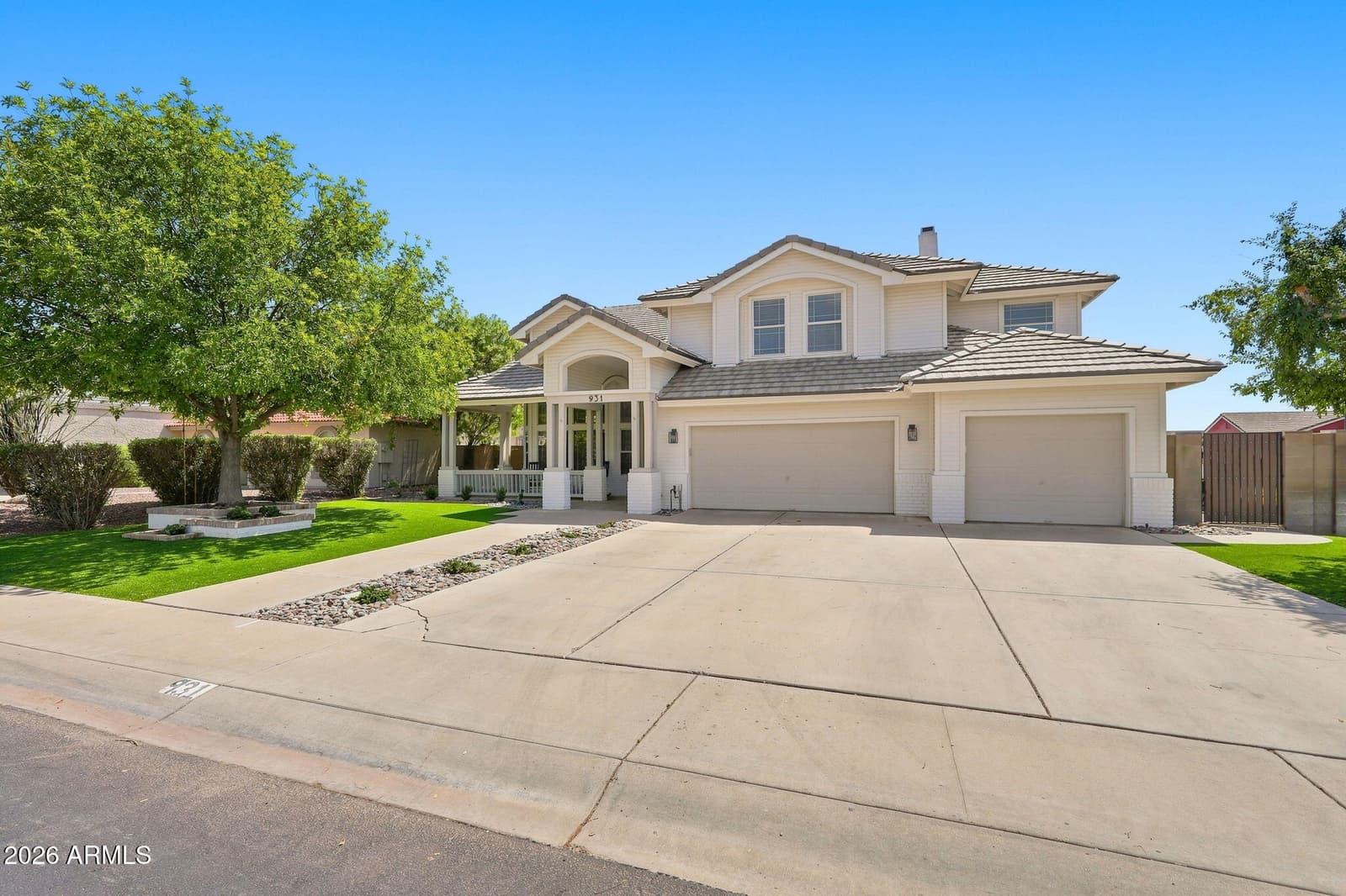 931 E Encinas Avenue, Gilbert, AZ 85234 — photo 2 of 61