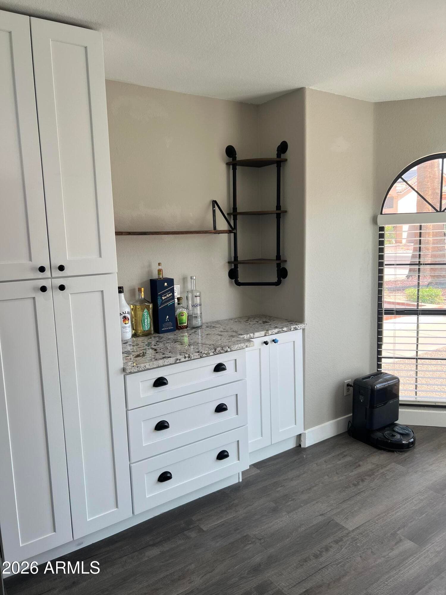 1532 E Morelos Street <Neat>, Chandler, AZ 85225 — photo 4 of 8