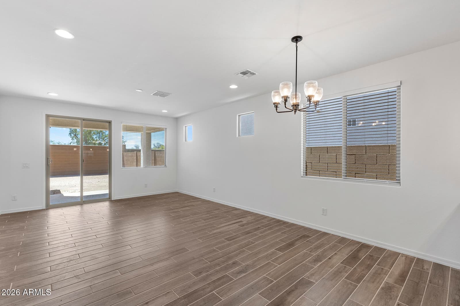 8827 W Pasadena Avenue, Glendale, AZ 85305 — photo 7 of 30