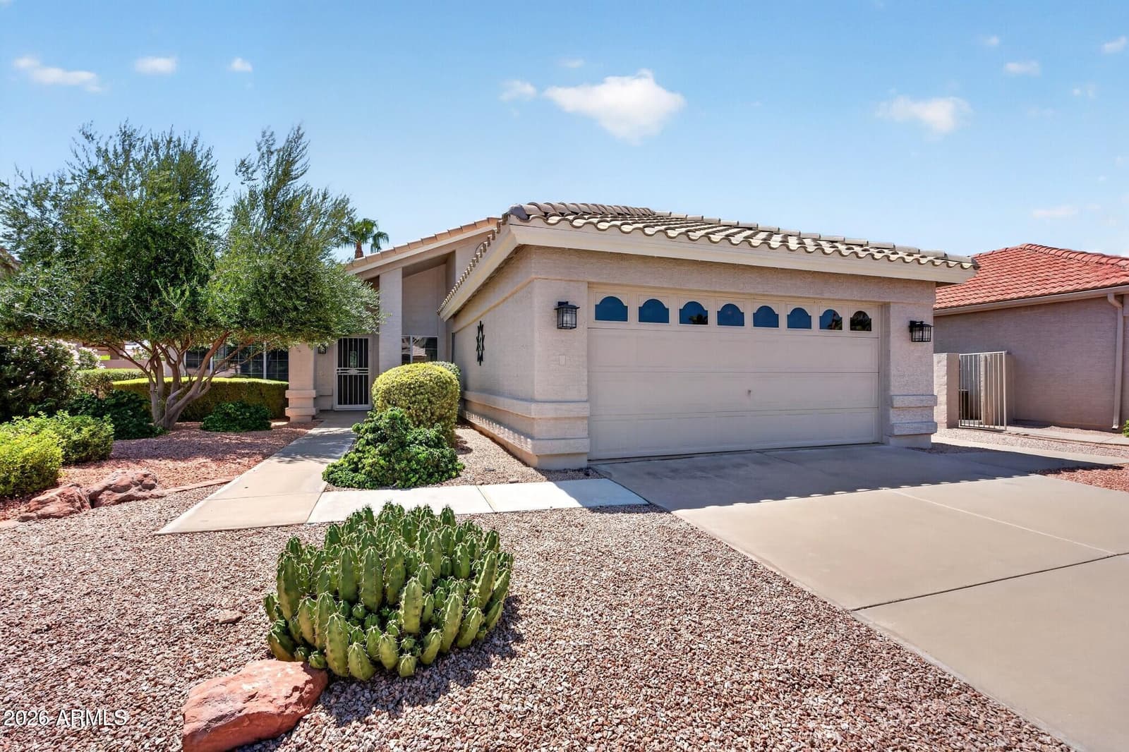 10209 E Coopers Hawk Drive, Sun Lakes, AZ 85248 — photo 1 of 44