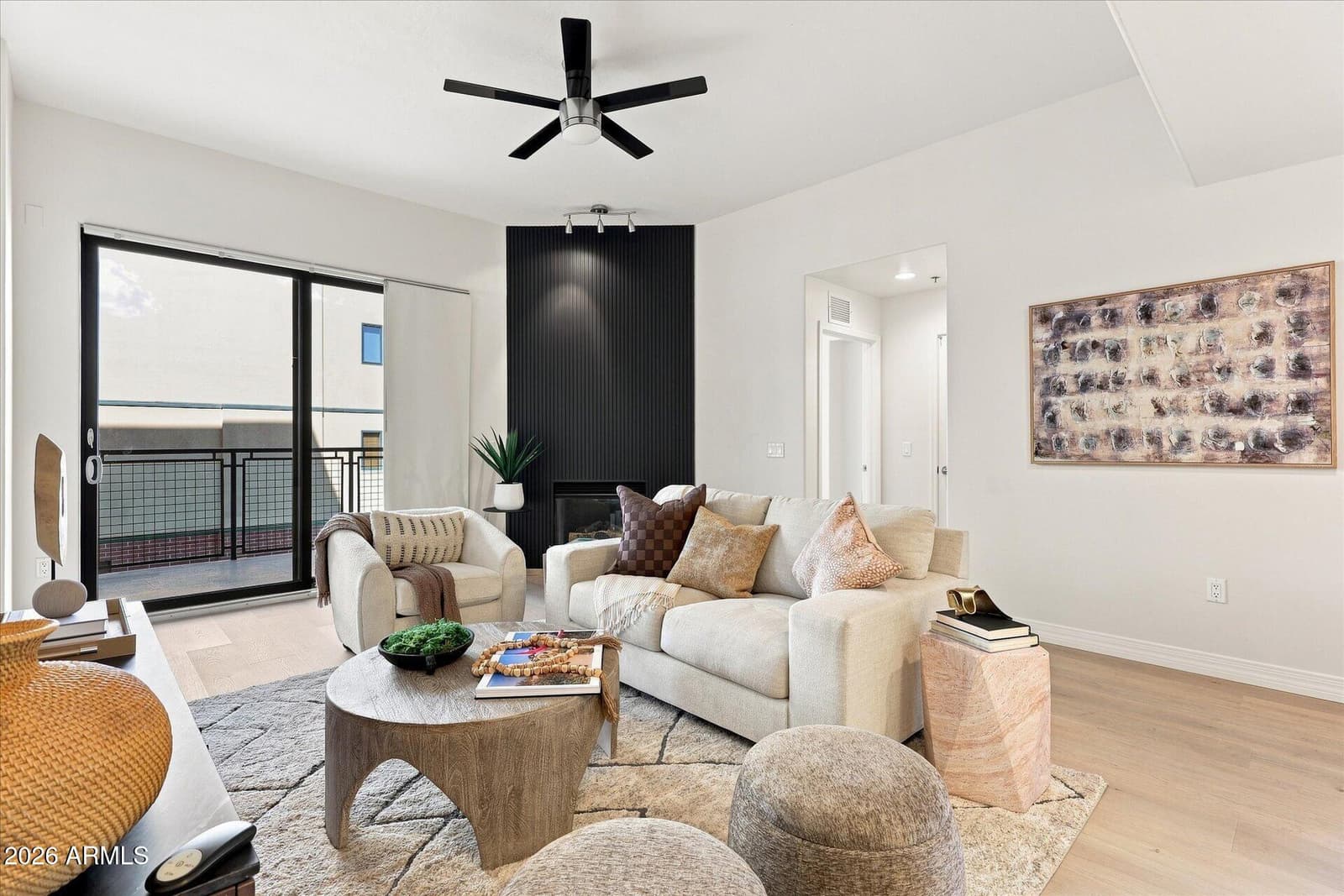 2302 N Central Avenue 313, Phoenix, AZ 85004 — photo 1 of 51