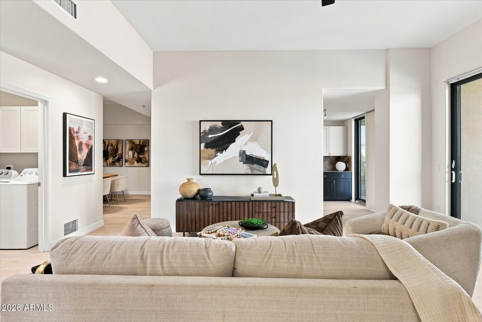 2302 N Central Avenue 313, Phoenix, AZ 85004 — photo 3 of 51