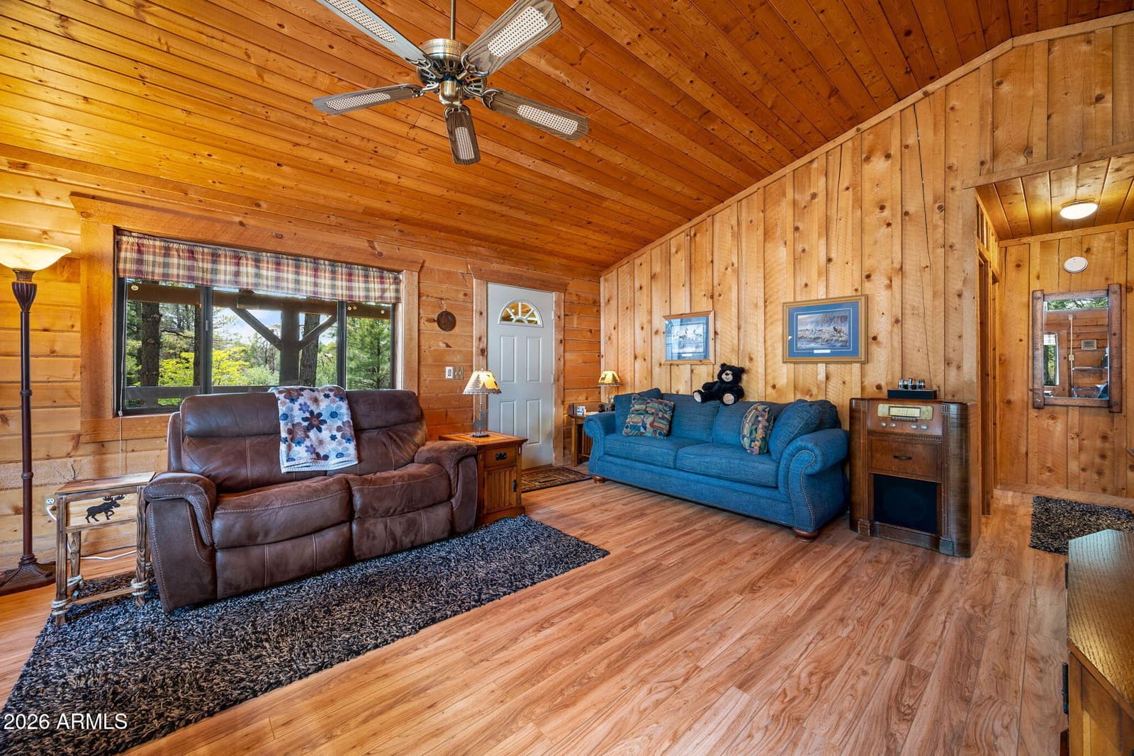 2926 Homestead Drive, Overgaard, AZ 85933 — photo 5 of 35