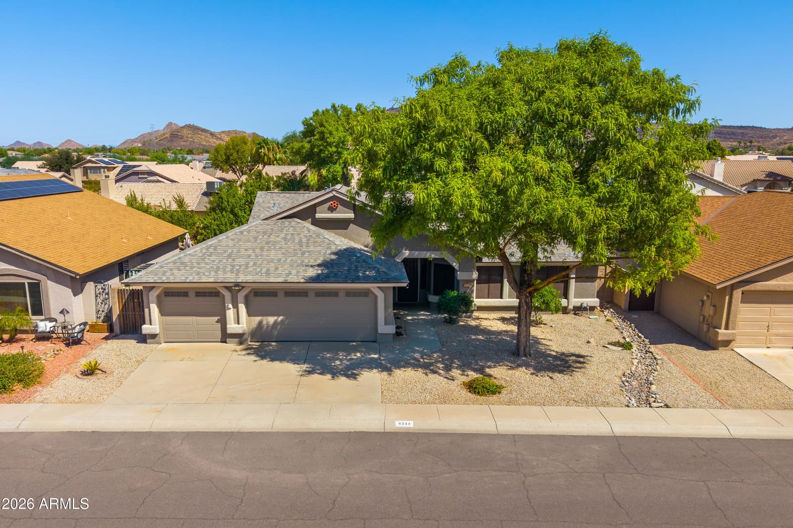 4344 W Mariposa Grande, Glendale, AZ 85310 — photo 3 of 22