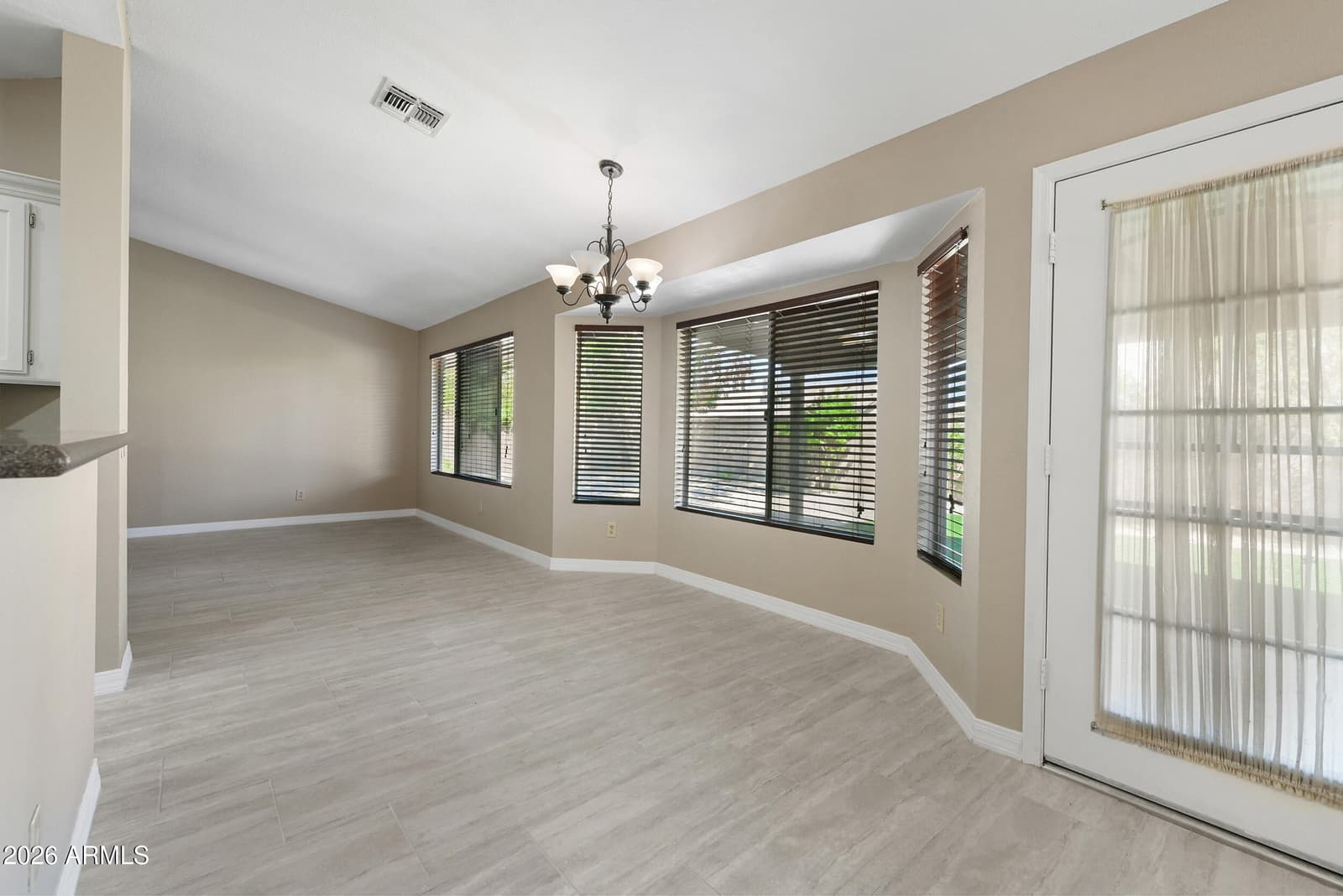 4344 W Mariposa Grande, Glendale, AZ 85310 — photo 10 of 22