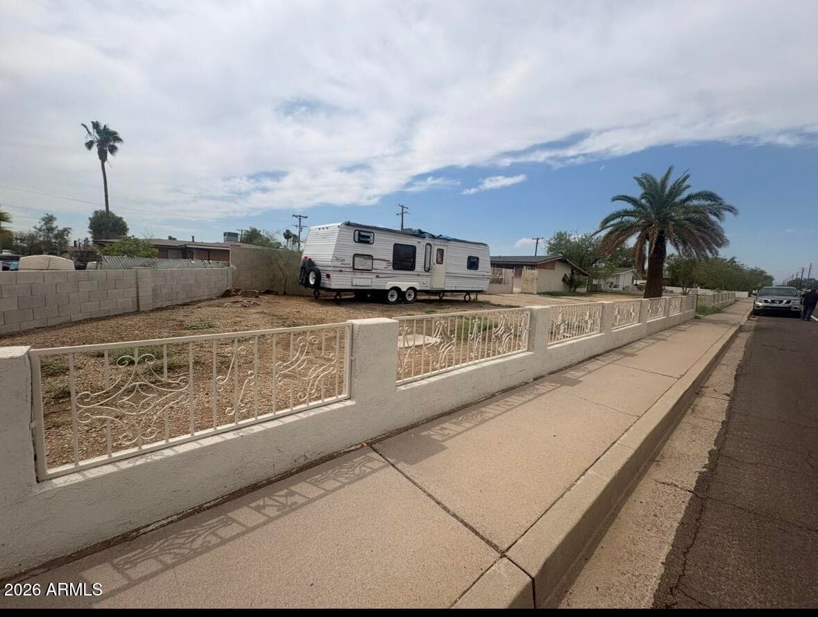 6201 W Missouri Avenue, Glendale, AZ 85301 — photo 2 of 10