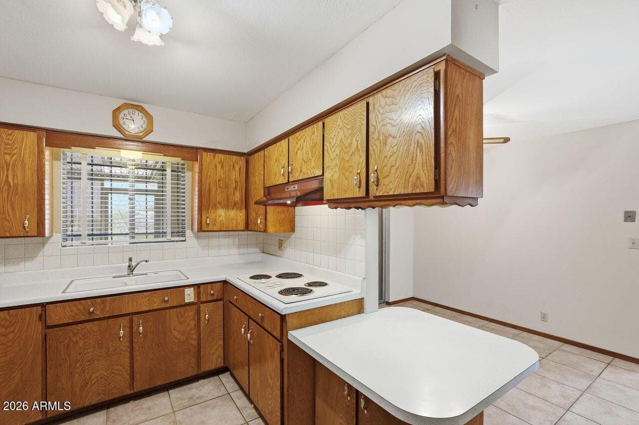 11354 N 114Th Drive, Youngtown, AZ 85363 — photo 8 of 24