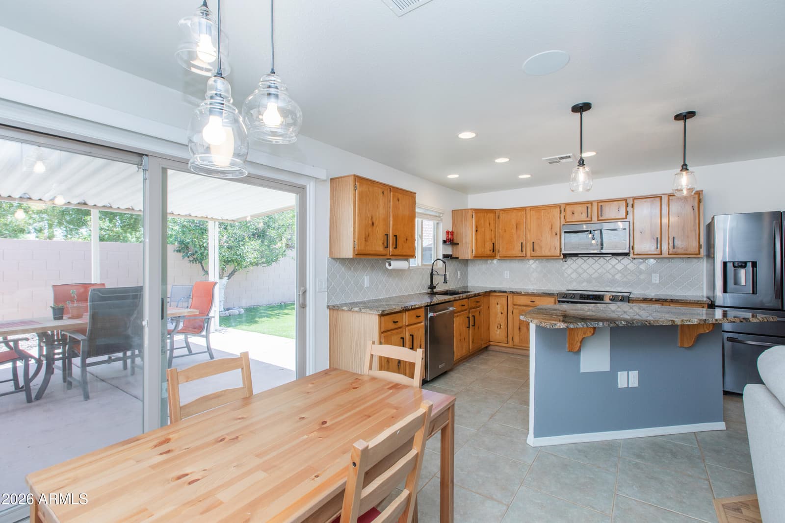 651 N Cobblestone Street, Gilbert, AZ 85234 — photo 12 of 57