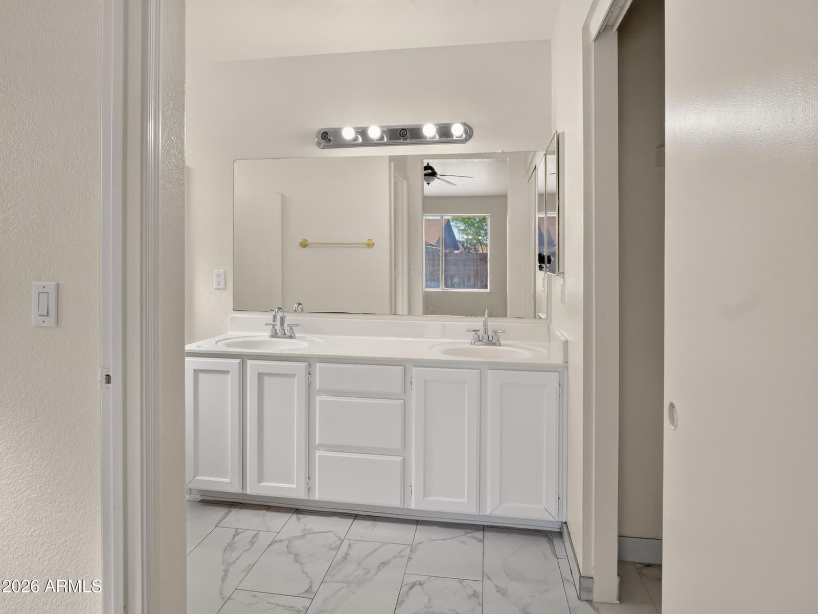 6921 W Ocotillo Road, Glendale, AZ 85303 — photo 11 of 19