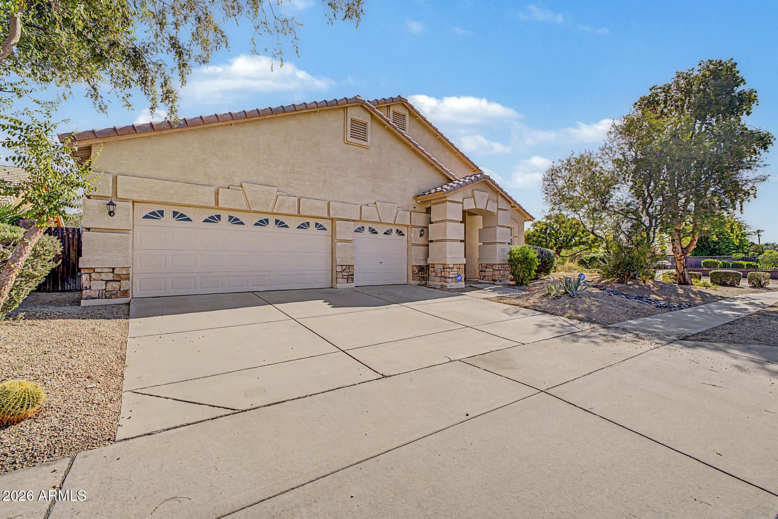 907 E Gary Lane, Phoenix, AZ 85042 — photo 38 of 46