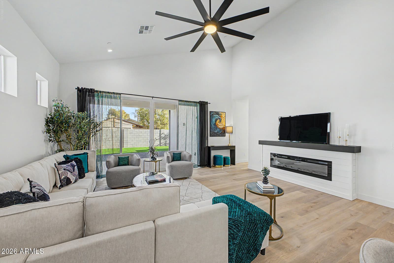 258 E Franklin Avenue, Mesa, AZ 85210 — photo 17 of 41