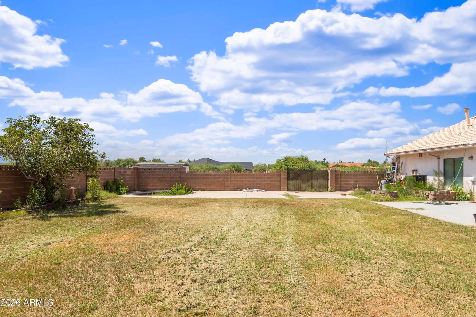2091 N San Marcos De Niza Drive, Sierra Vista, AZ 85635 — photo 40 of 49