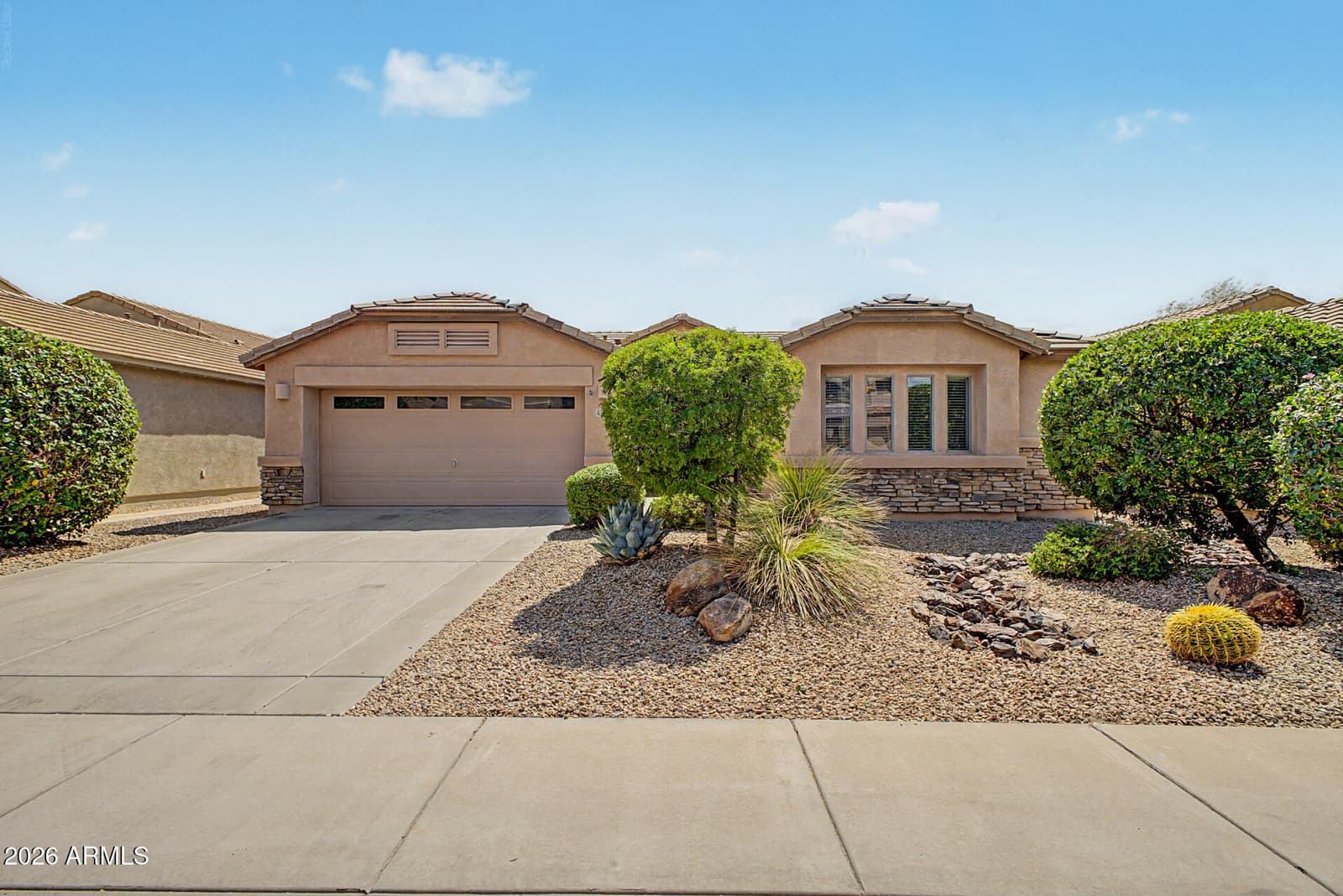 4017 E Hashknife Road, Phoenix, AZ 85050 — photo 3 of 38