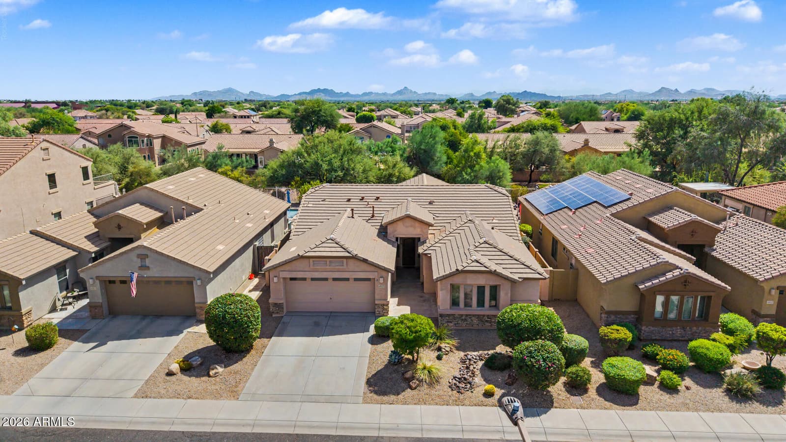 4017 E Hashknife Road, Phoenix, AZ 85050 — photo 5 of 38