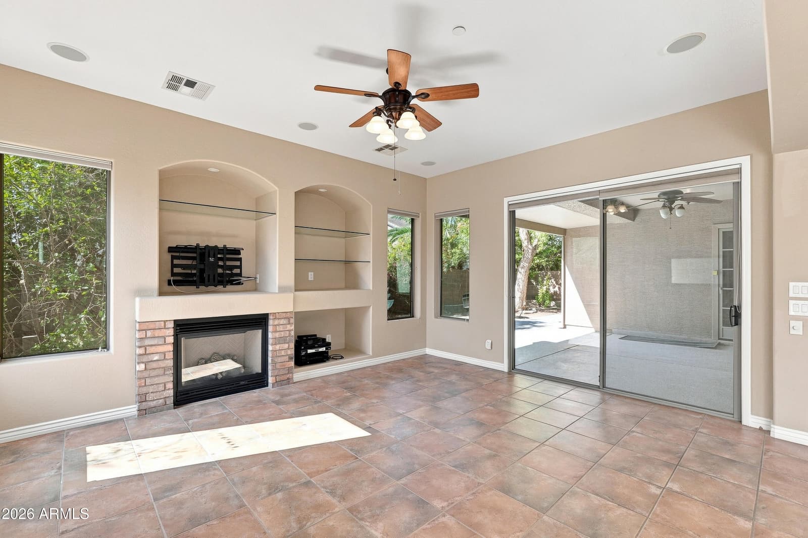 13511 W Monterey Way, Avondale, AZ 85392 — photo 9 of 38
