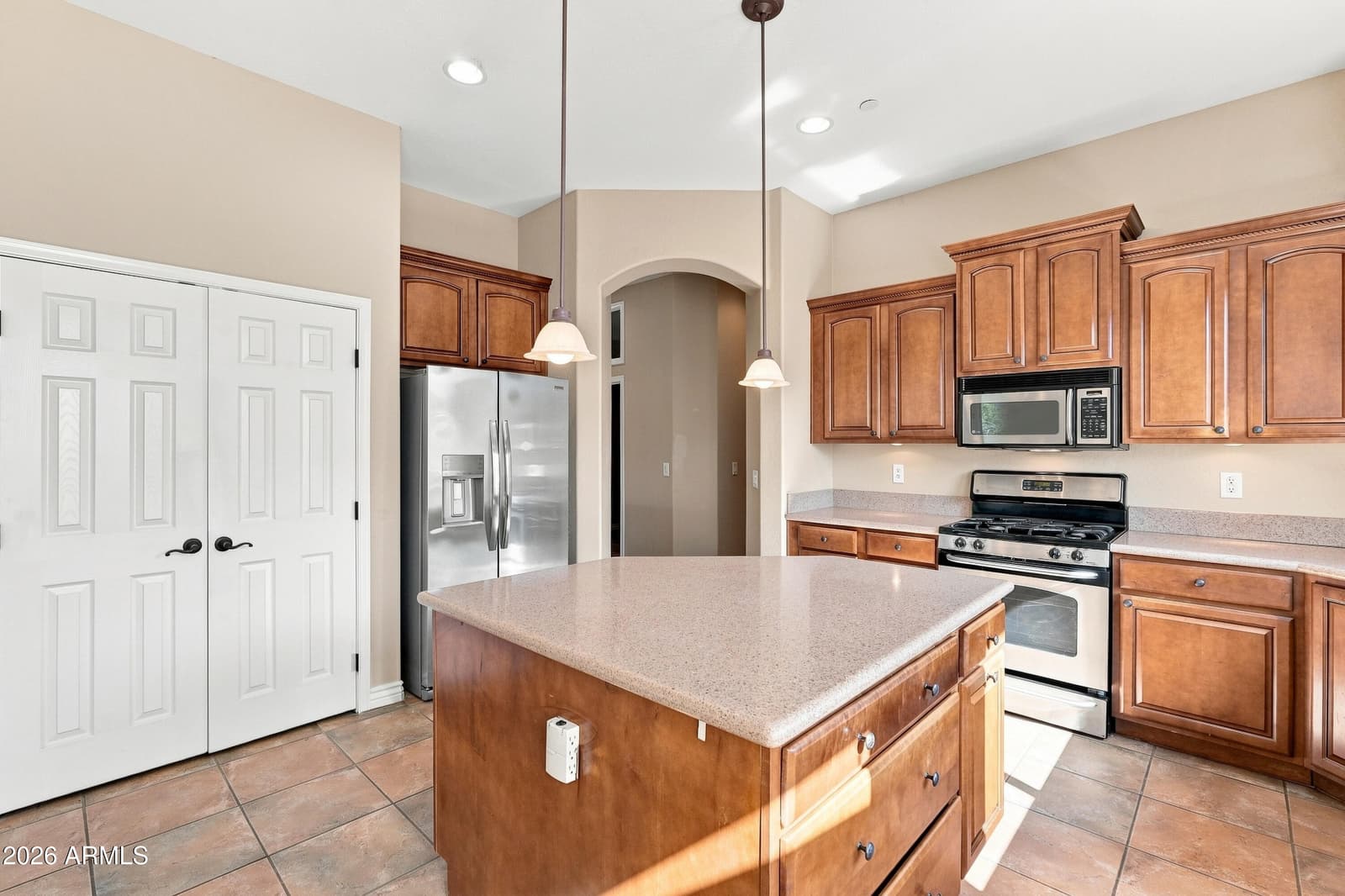 13511 W Monterey Way, Avondale, AZ 85392 — photo 11 of 38