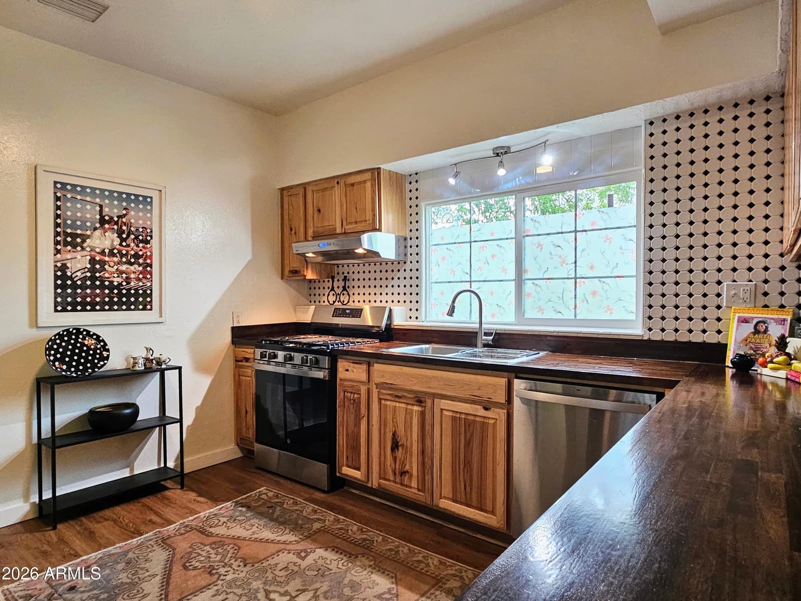 40 Cochise Row, Bisbee, AZ 85603 — photo 7 of 32