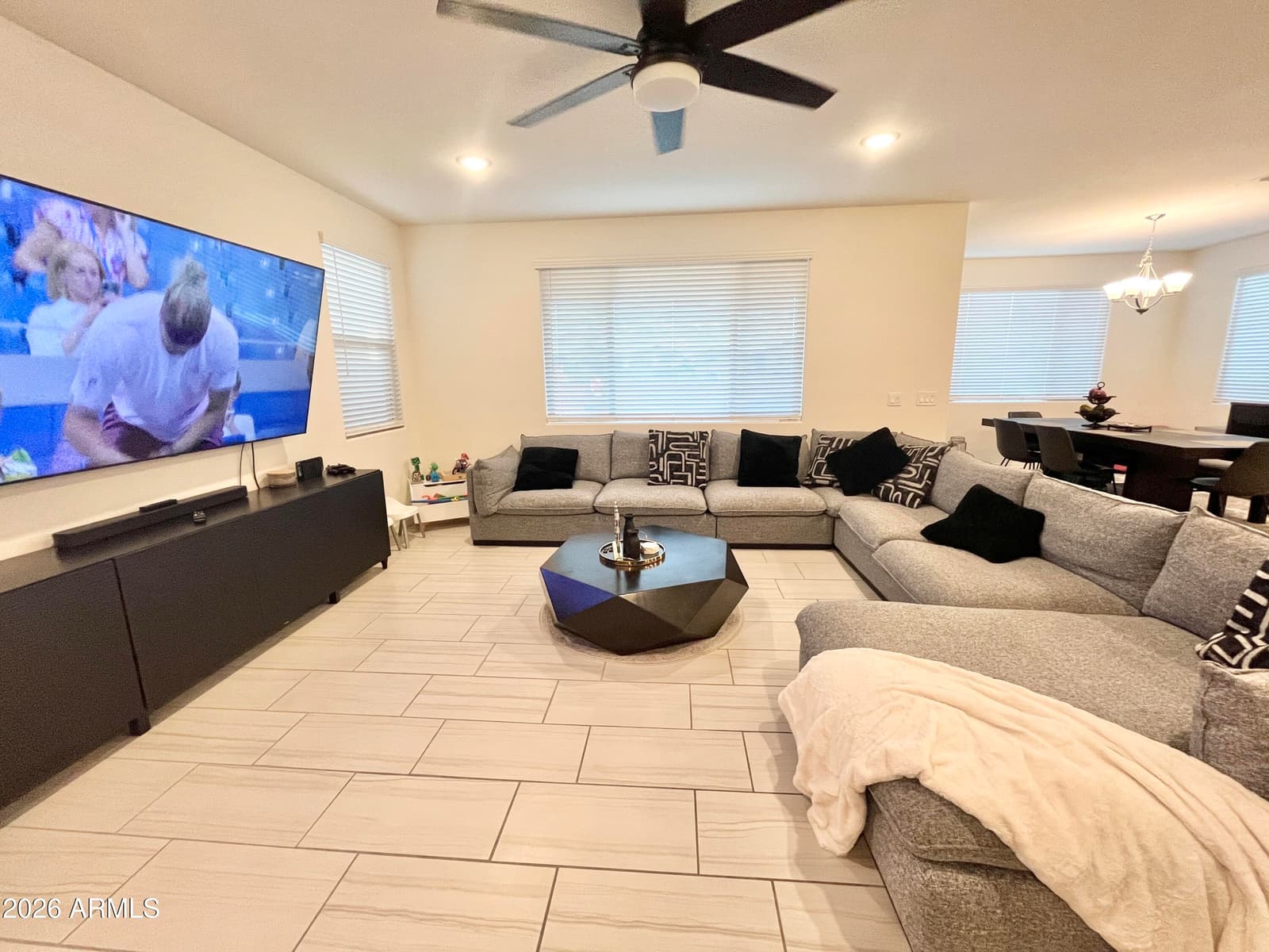 8835 W Fleetwood Lane, Glendale, AZ 85305 — photo 4 of 63
