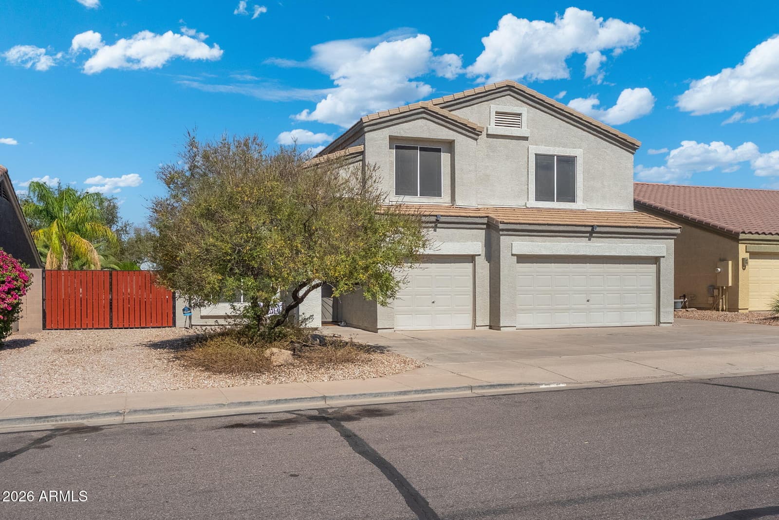 732 S Valle Verde, Mesa, AZ 85208 — photo 2 of 48