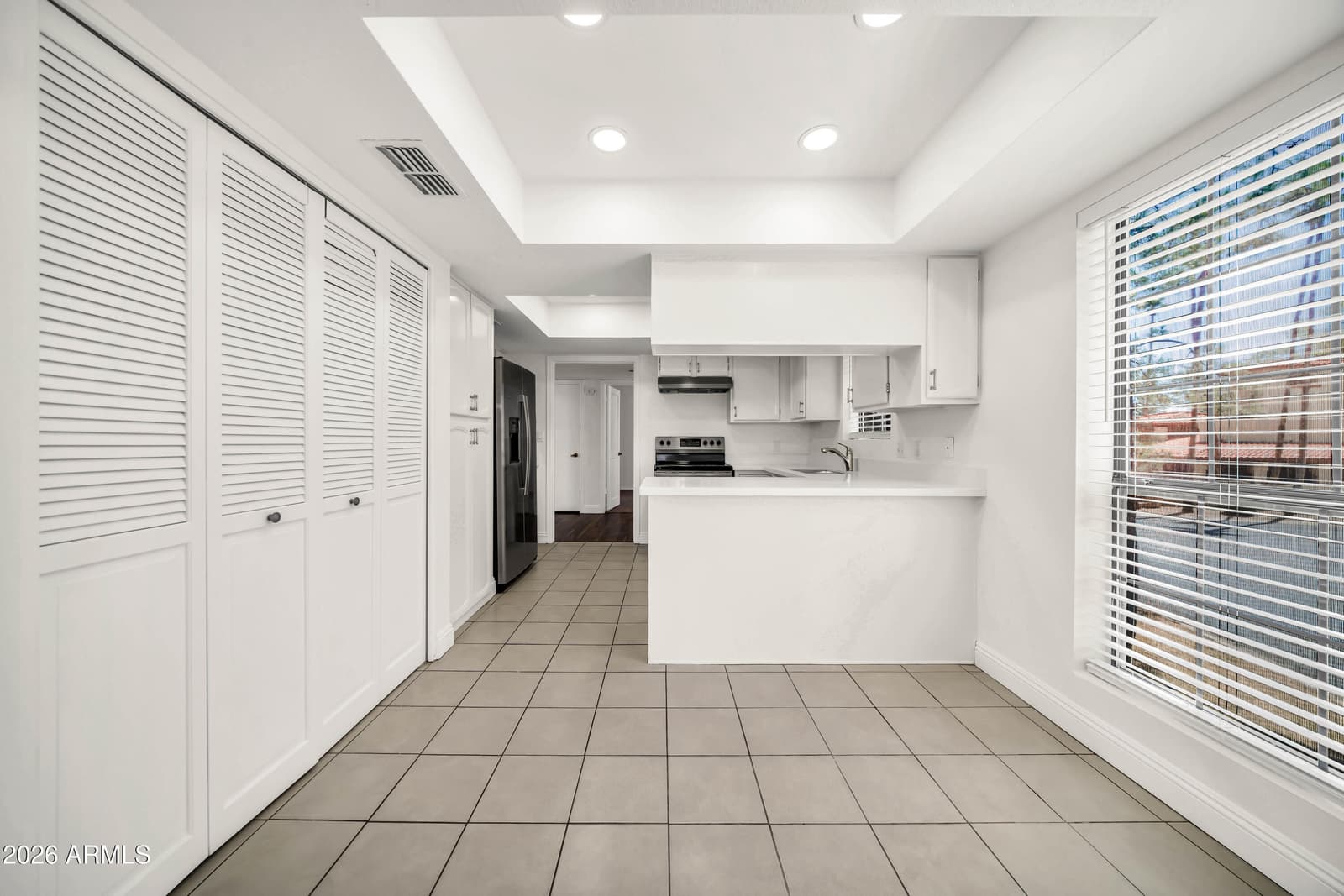 8302 N 21st Drive L201, Phoenix, AZ 85021 — photo 13 of 43