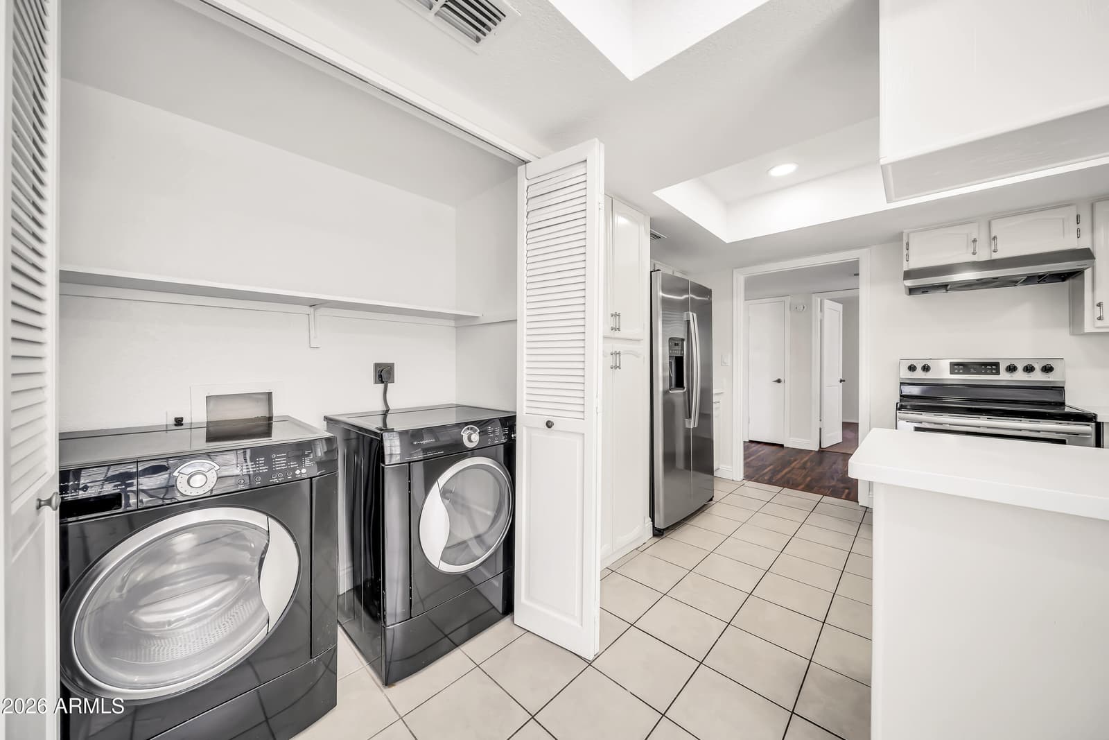 8302 N 21st Drive L201, Phoenix, AZ 85021 — photo 14 of 43