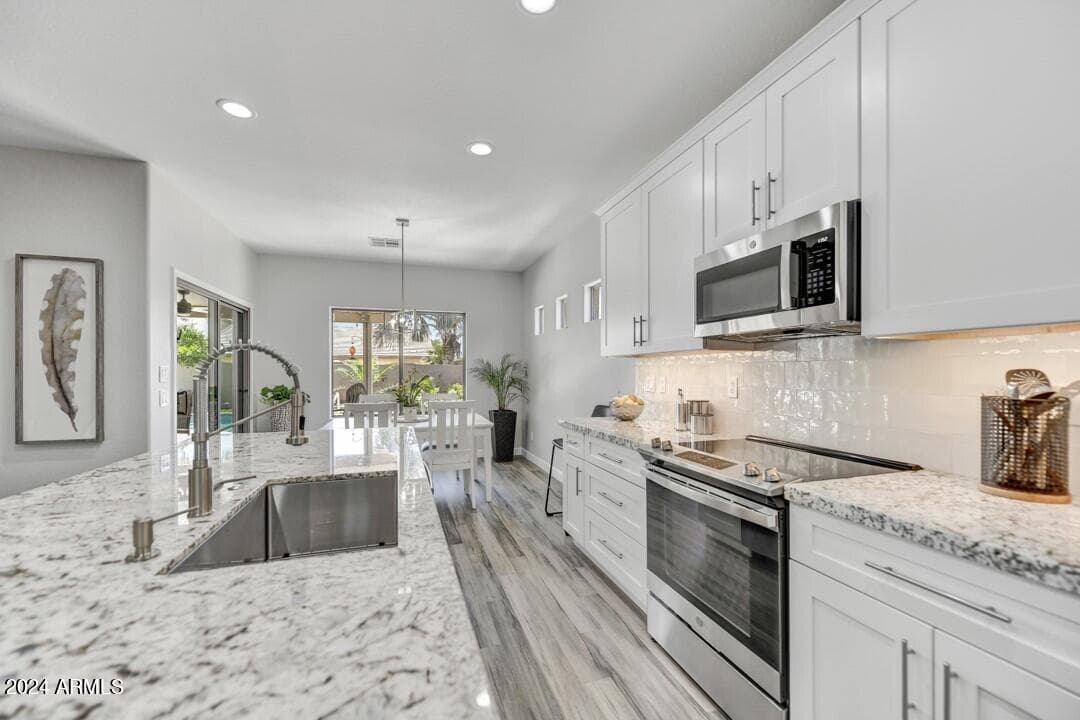 5511 W Molly Lane, Phoenix, AZ 85083 — photo 8 of 23