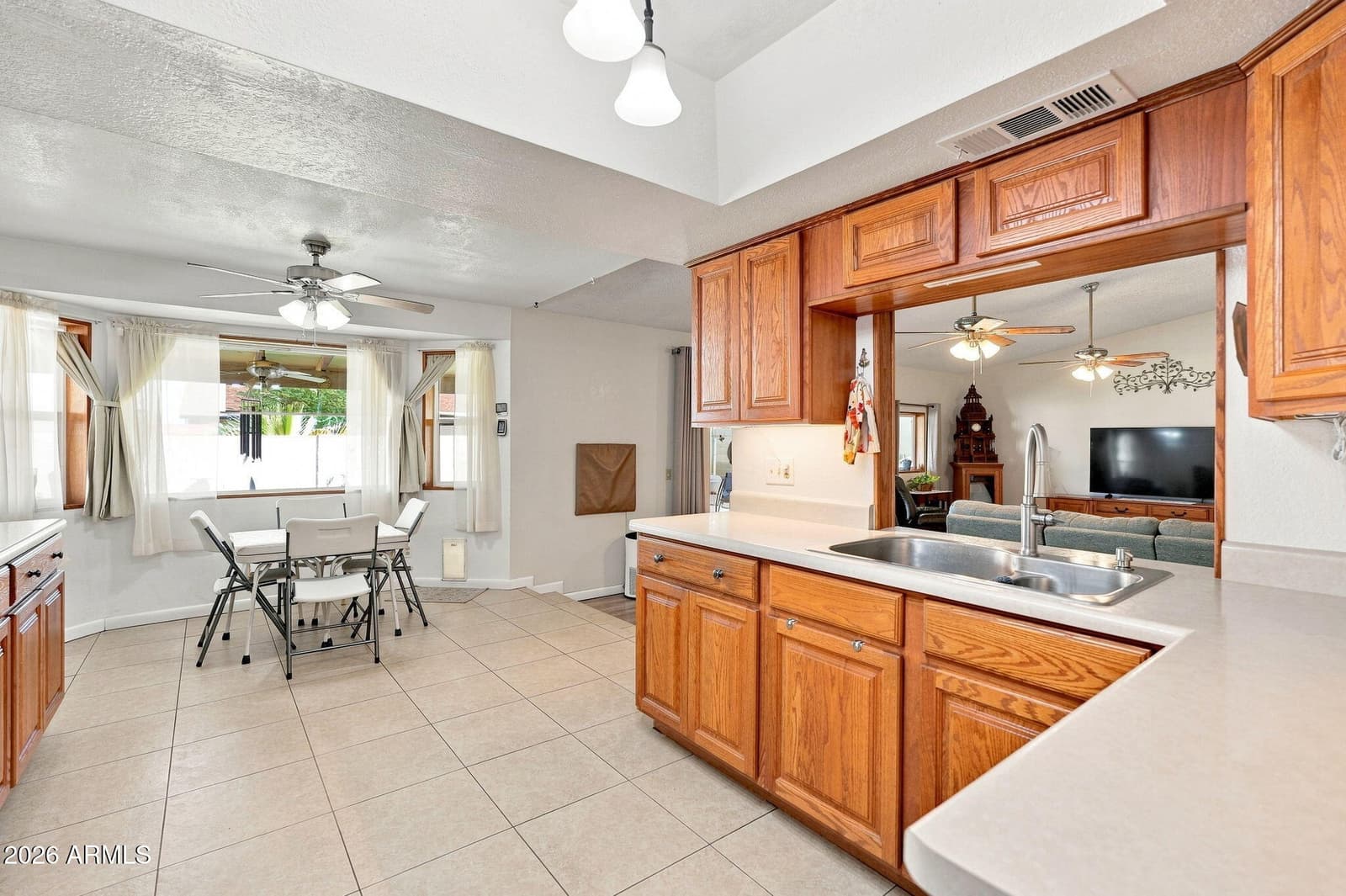 10340 W Hazelwood Avenue, Phoenix, AZ 85037 — photo 4 of 19